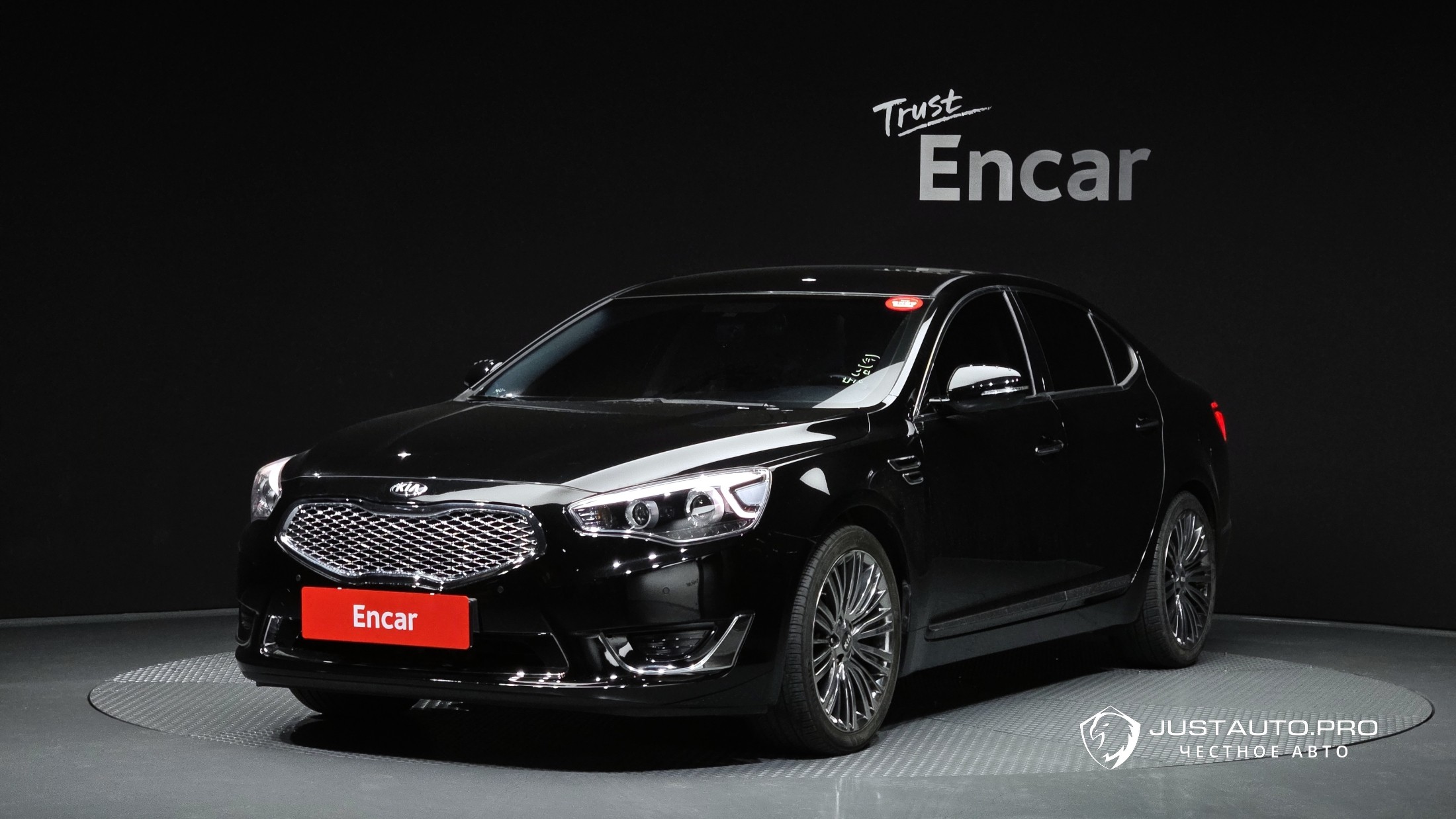 Автомобиль Kia K7