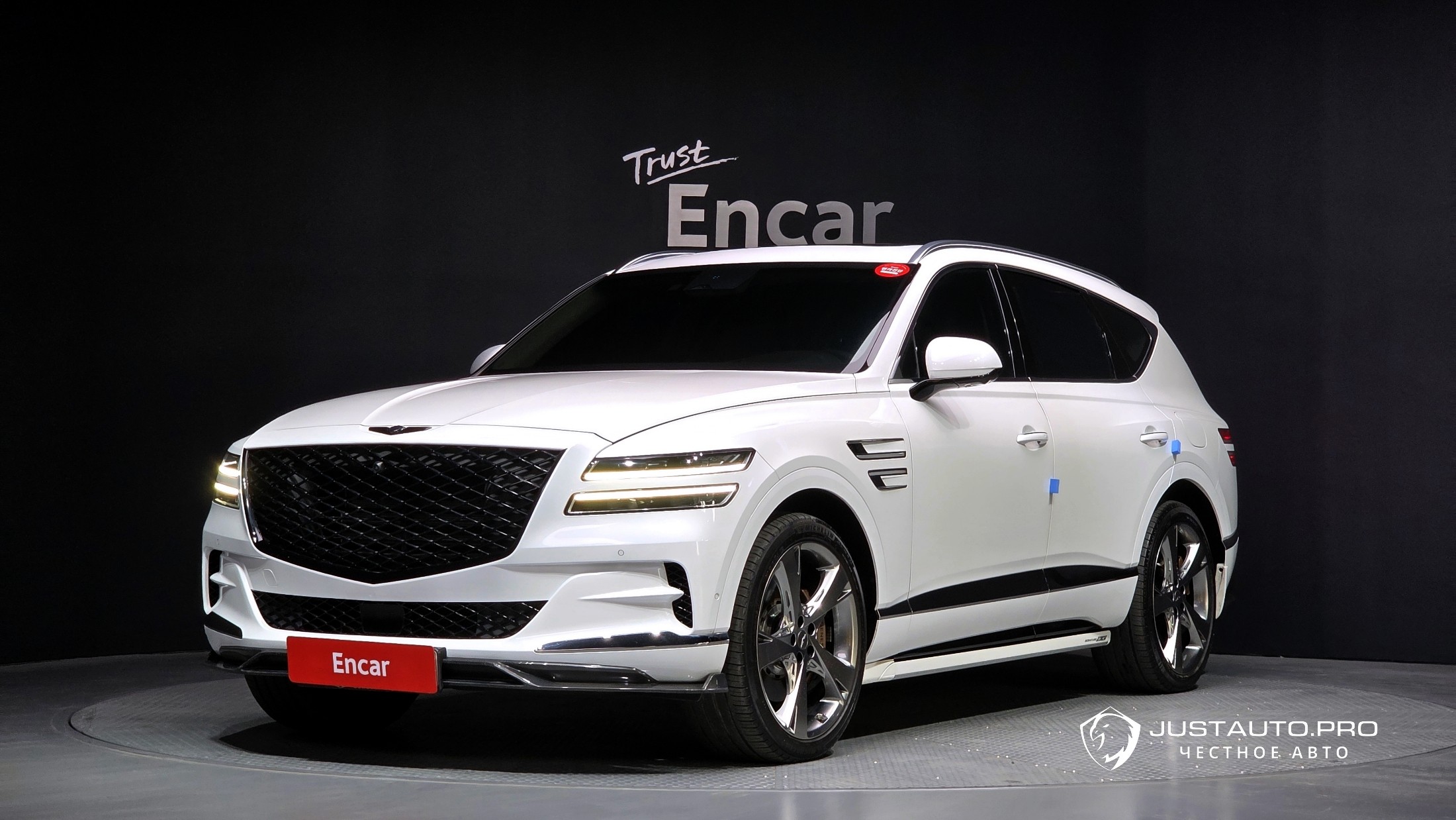 Автомобиль Genesis GV80