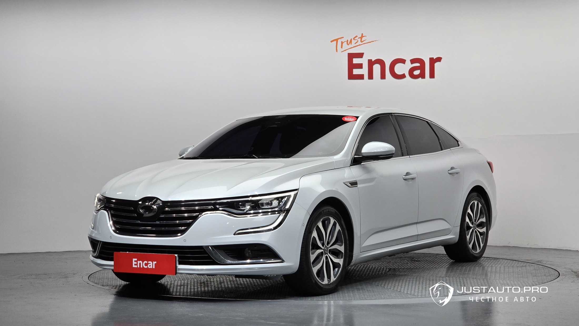 Автомобиль Renault-KoreaSamsung SM6