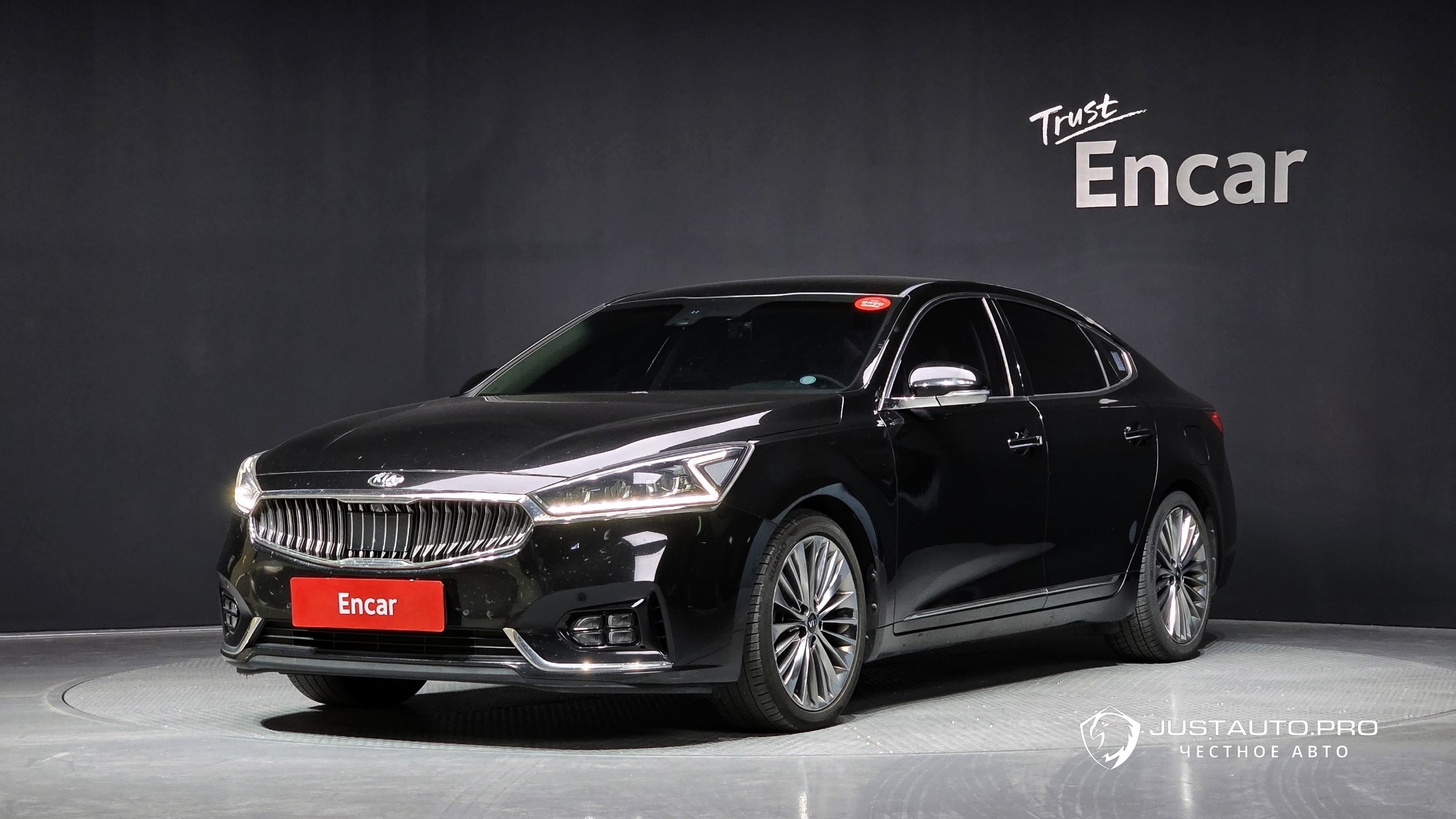 Автомобиль Kia K7