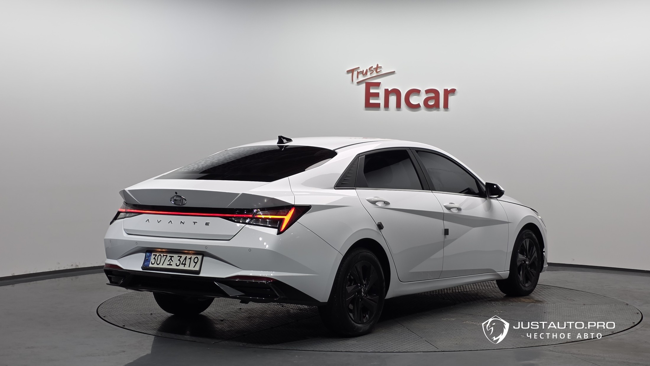 Автомобиль Hyundai AVANTE