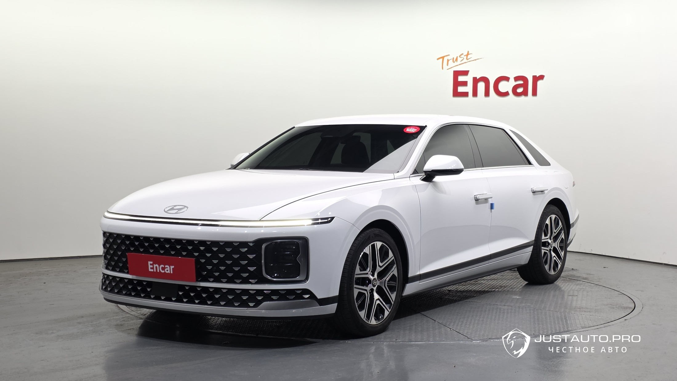 Автомобиль Hyundai Grandeur