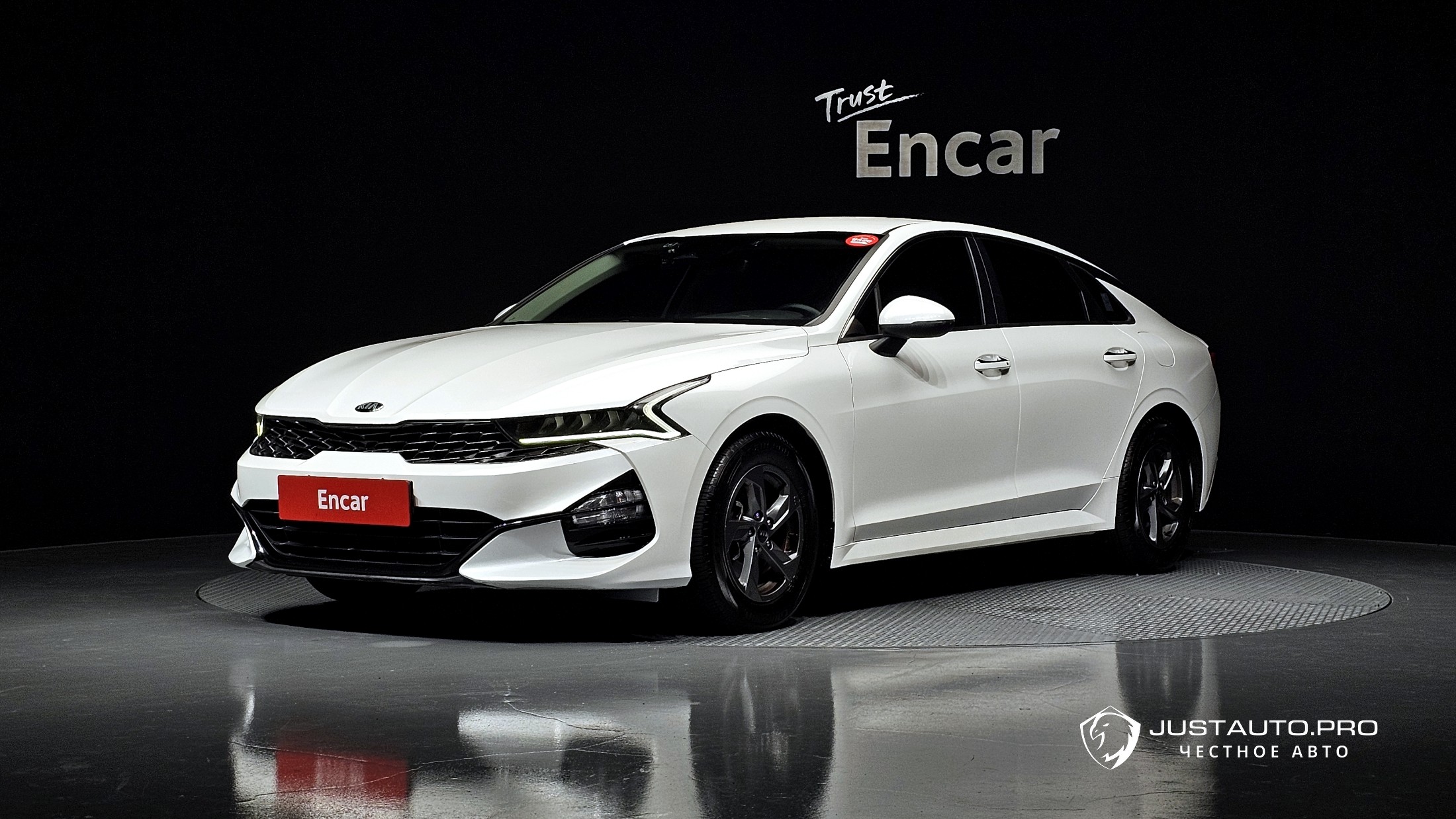 Автомобиль Kia K5