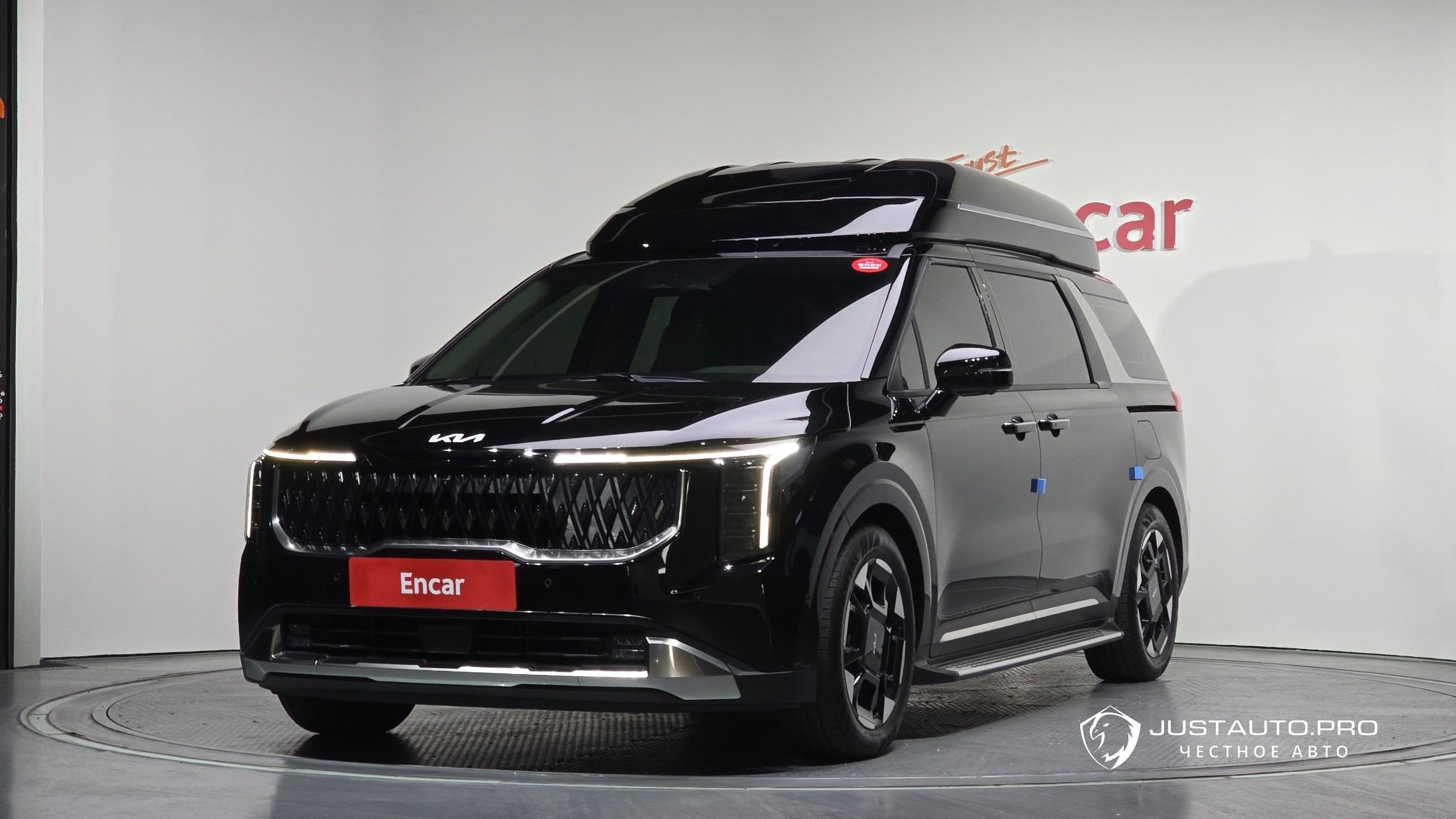 Автомобиль Kia Canival