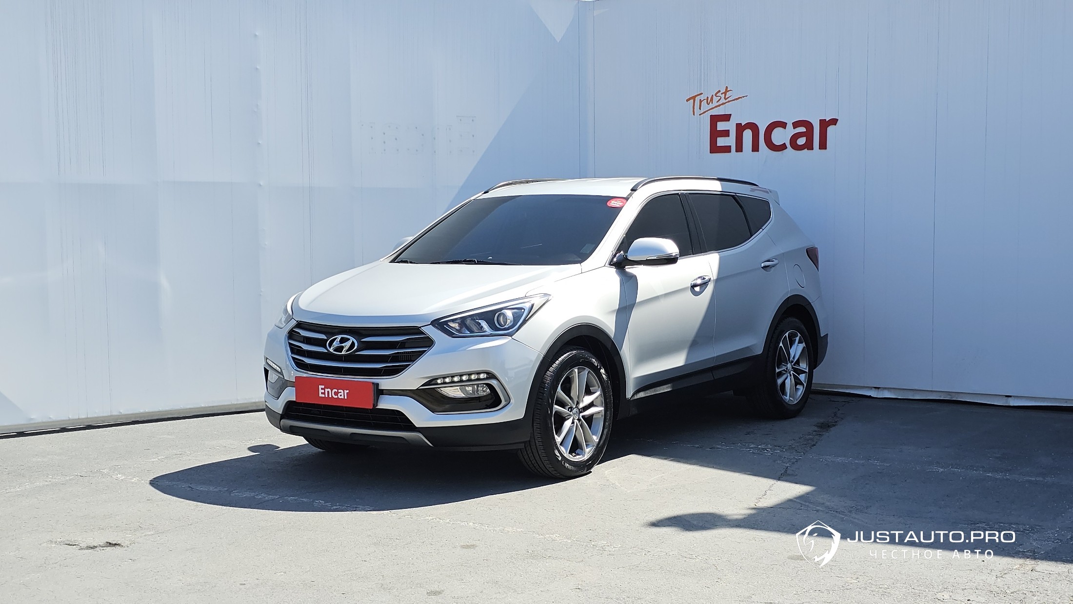 Автомобиль Hyundai Santafe