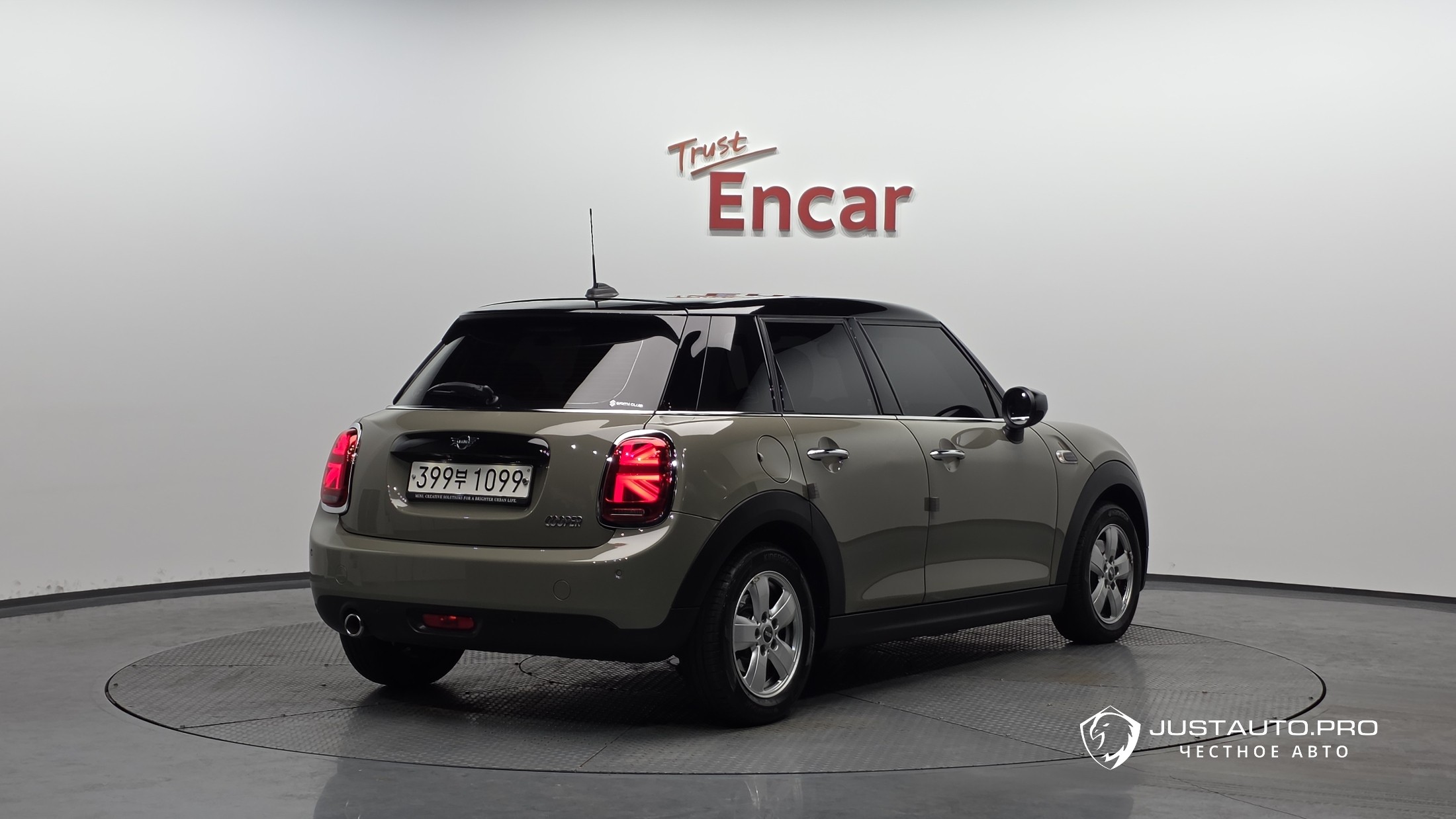 Автомобиль Mini Cooper