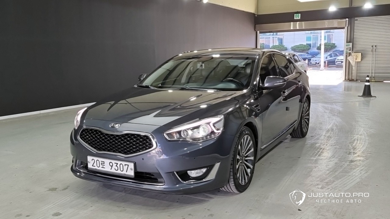Автомобиль Kia K7