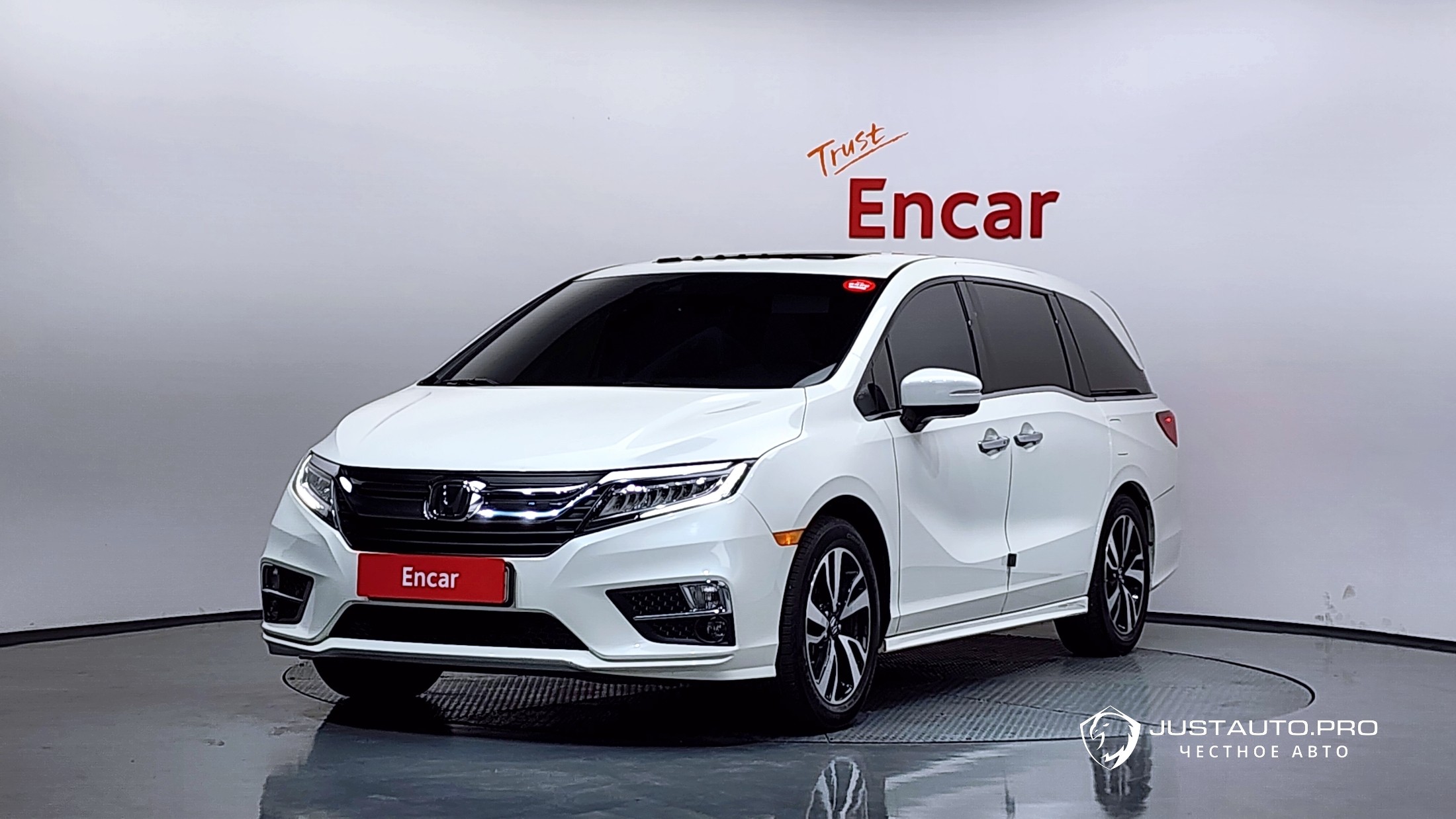 Автомобиль Honda Odyssey