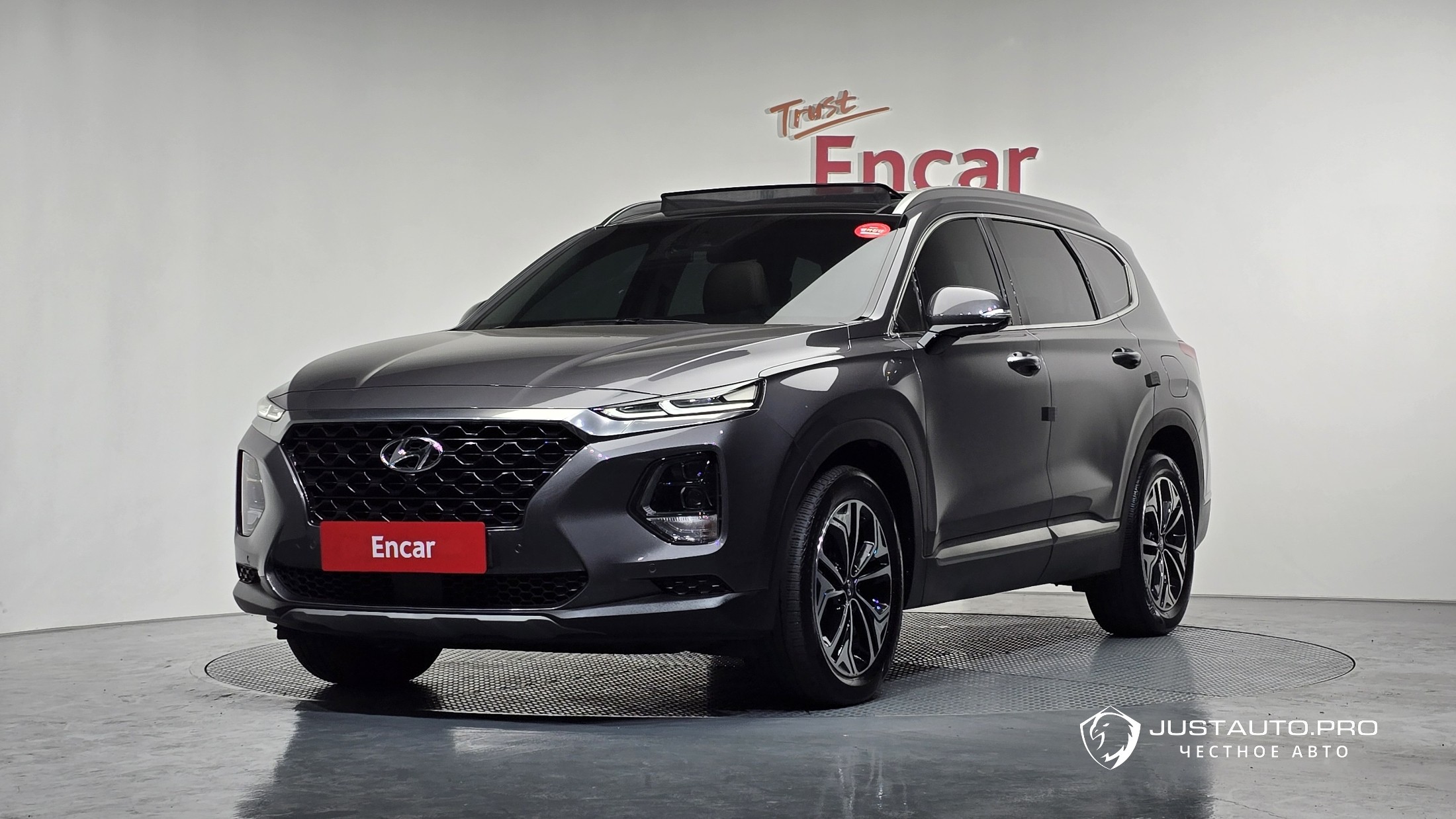 Автомобиль Hyundai Santafe