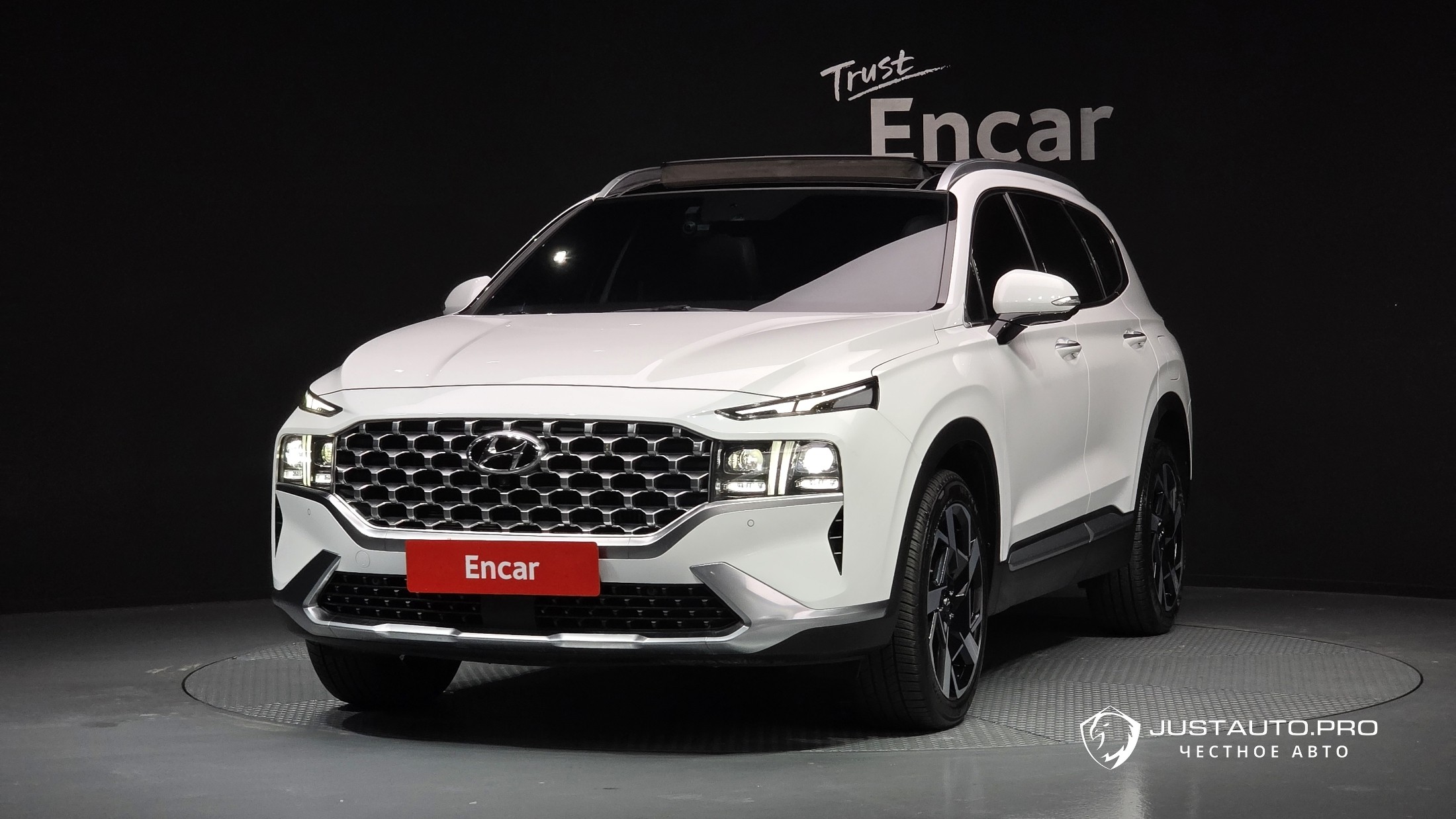 Автомобиль Hyundai Santafe