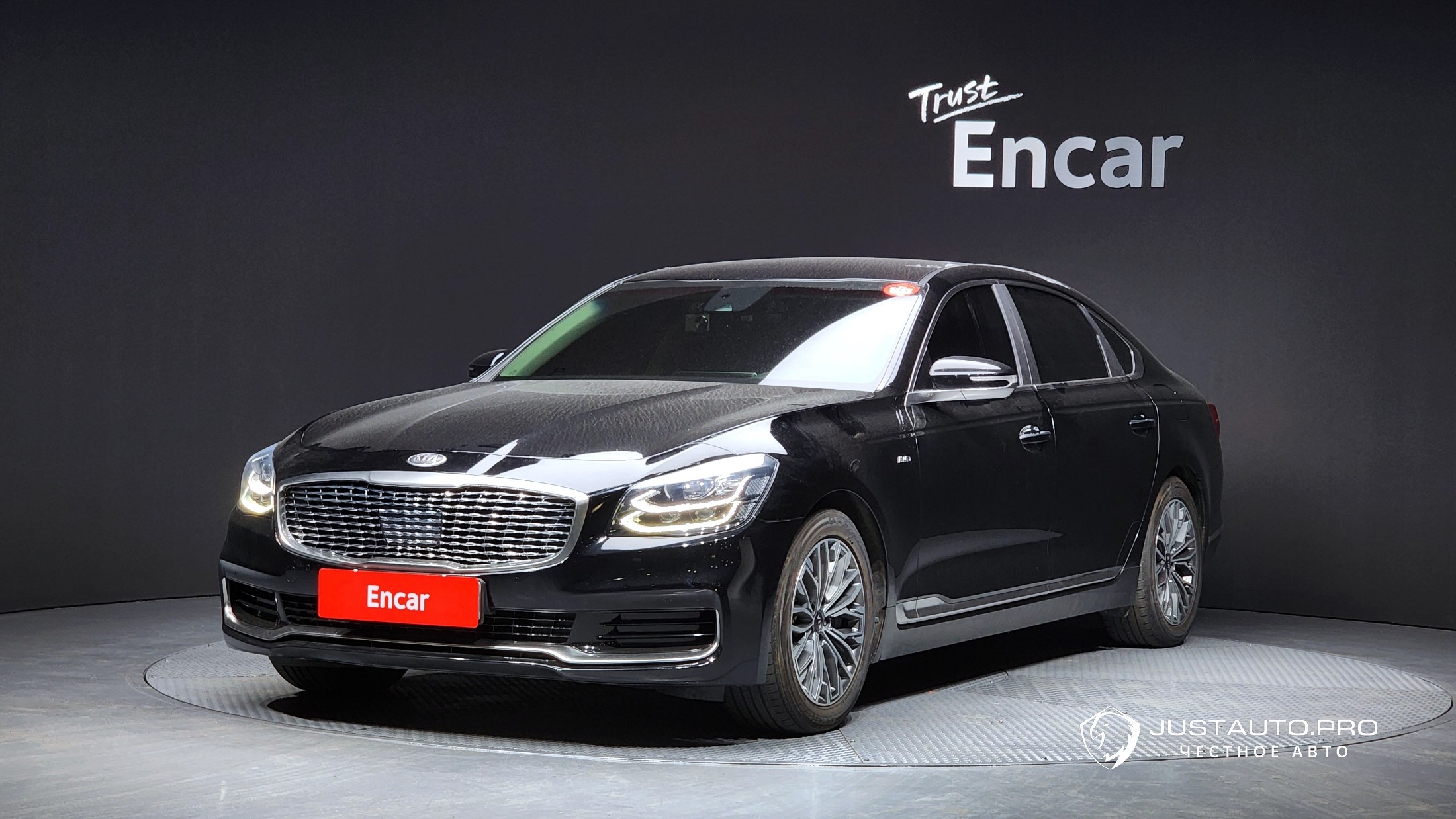 Автомобиль Kia K9