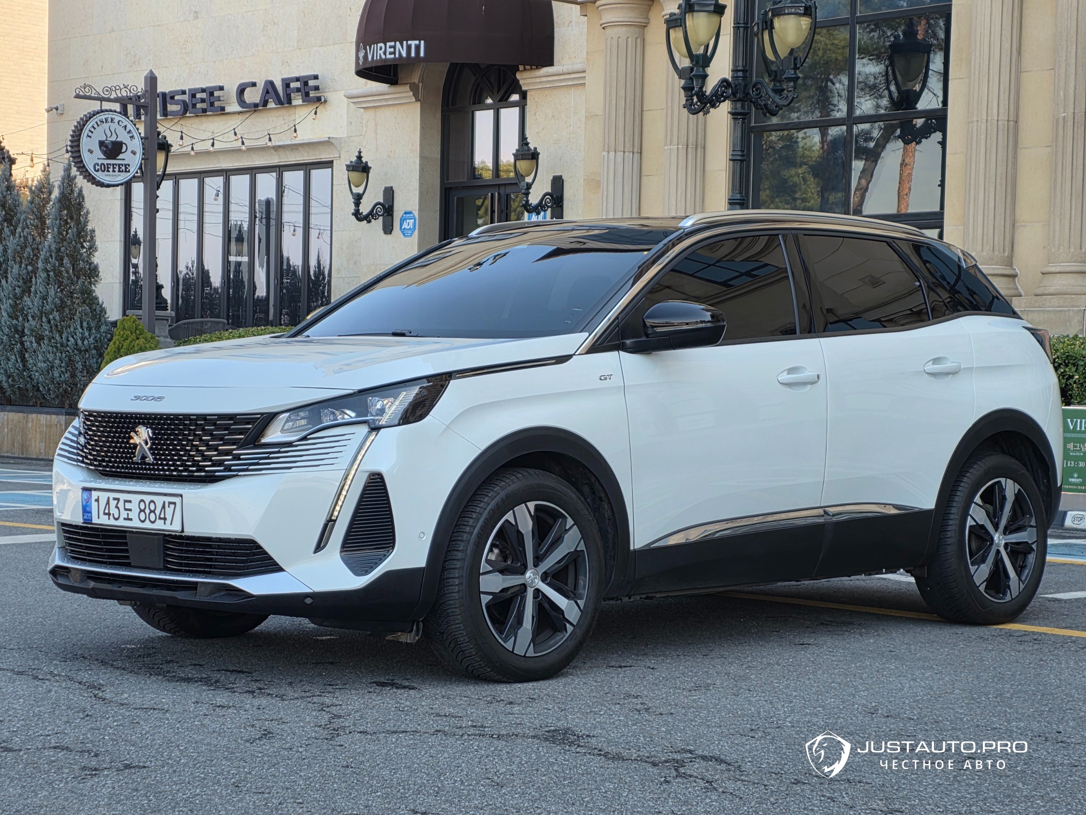 Автомобиль Peugeot 3008