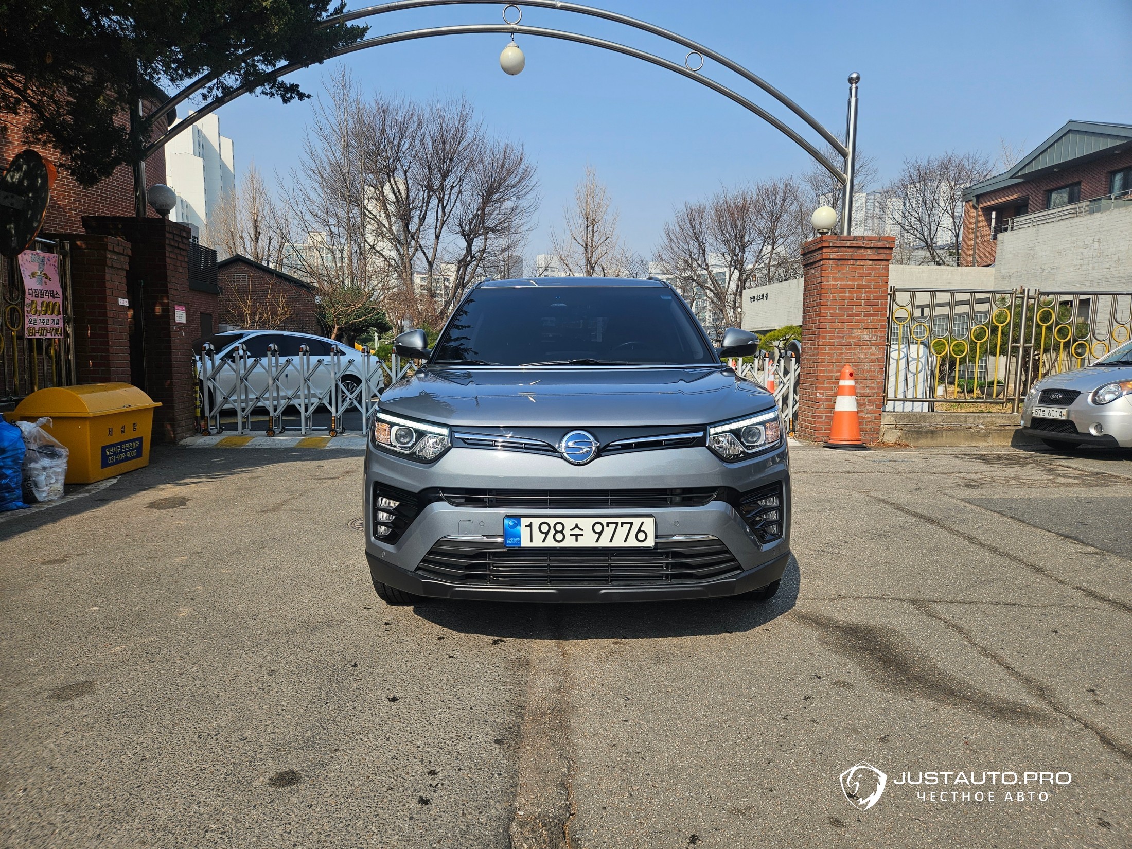 Автомобиль KG_Mobility_Ssangyong TIBOLI
