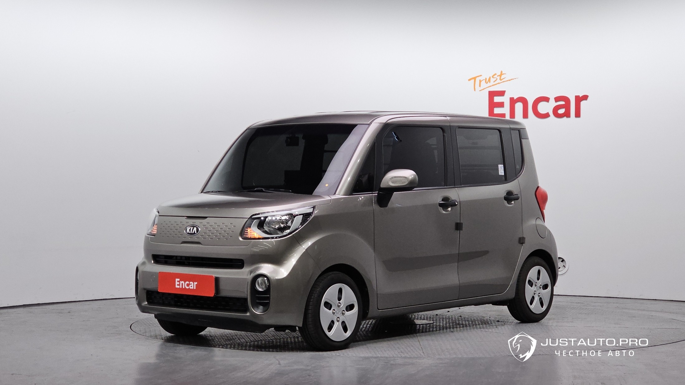Автомобиль Kia RAY