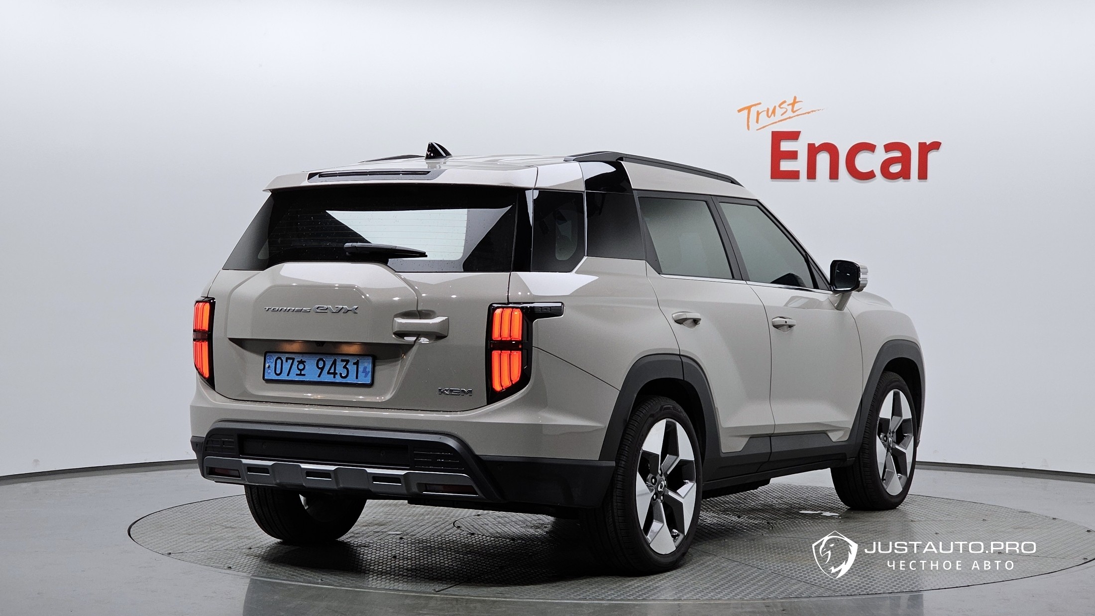 Автомобиль KG_Mobility_Ssangyong Torres