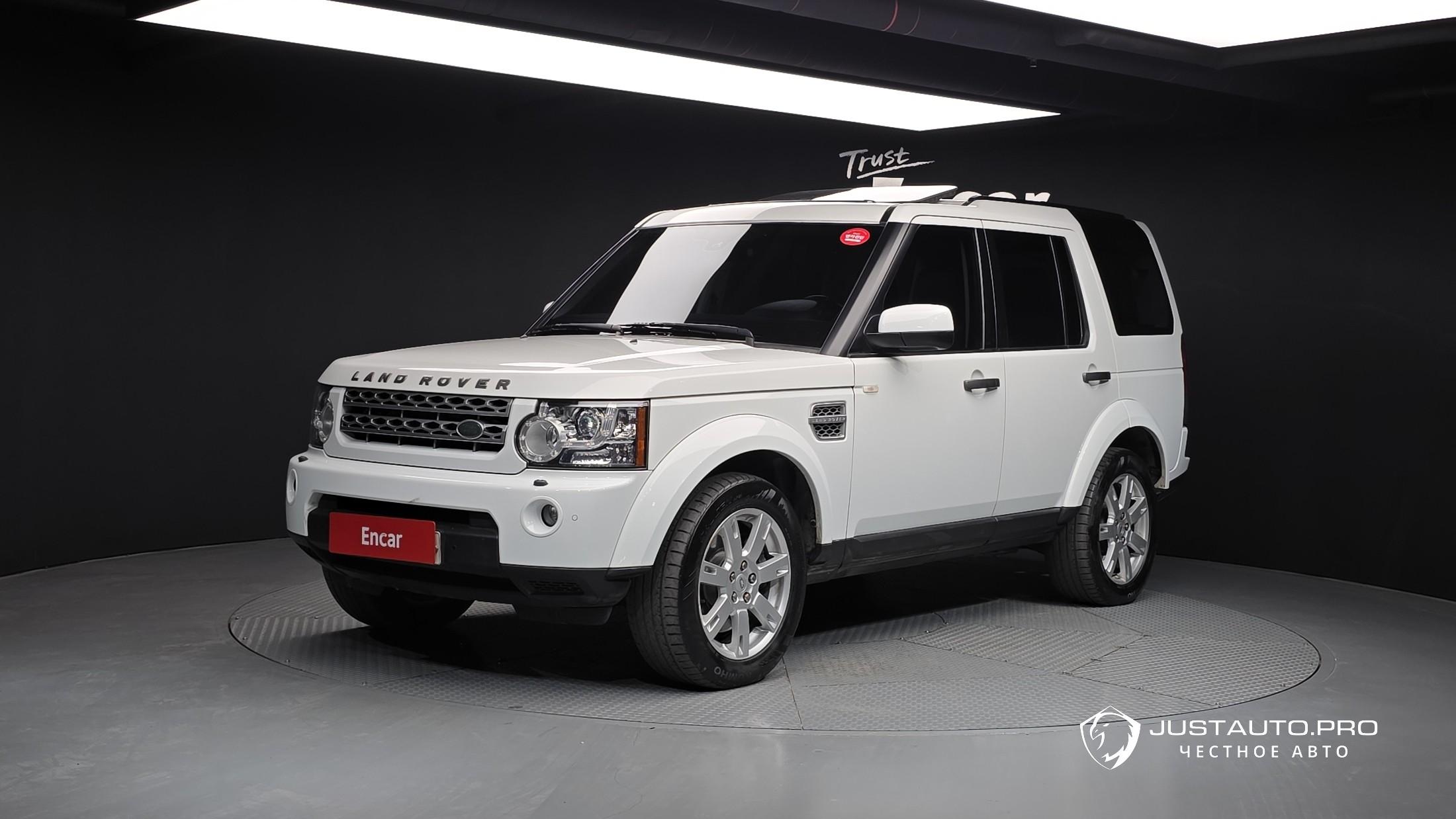 Автомобиль Land Rover Discovery