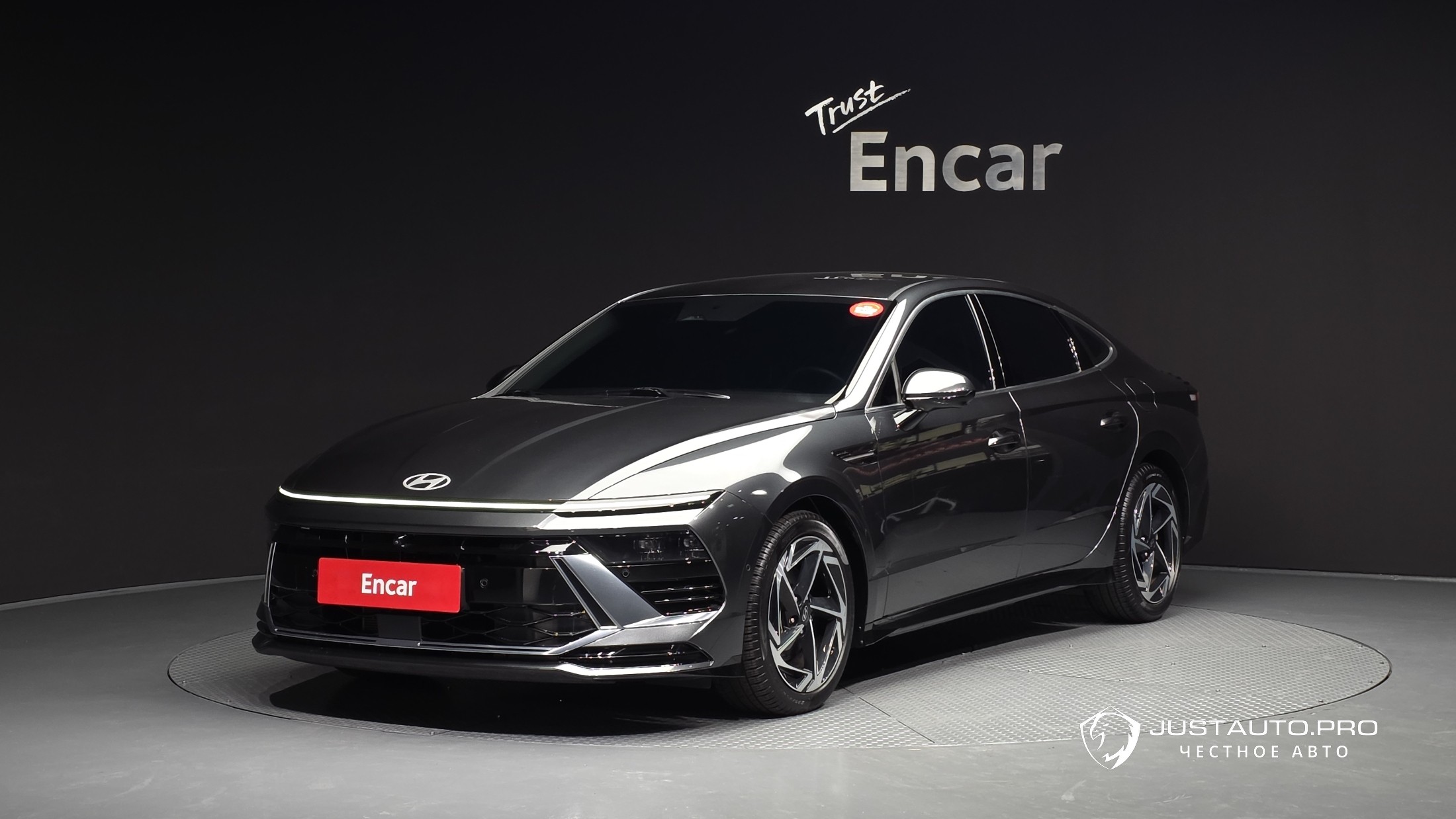 Автомобиль Hyundai Sonata