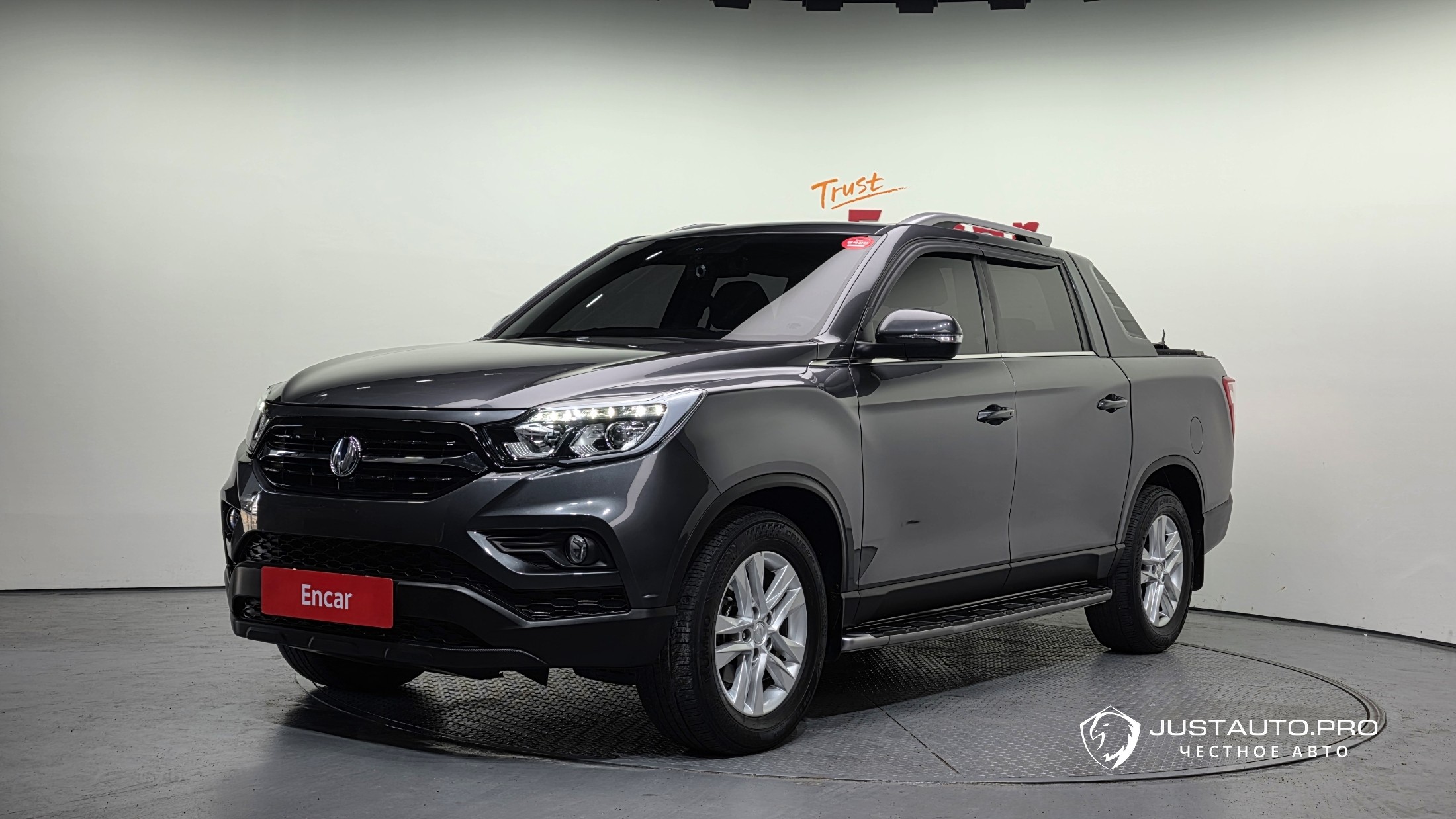 Автомобиль KG_Mobility_Ssangyong Rexton