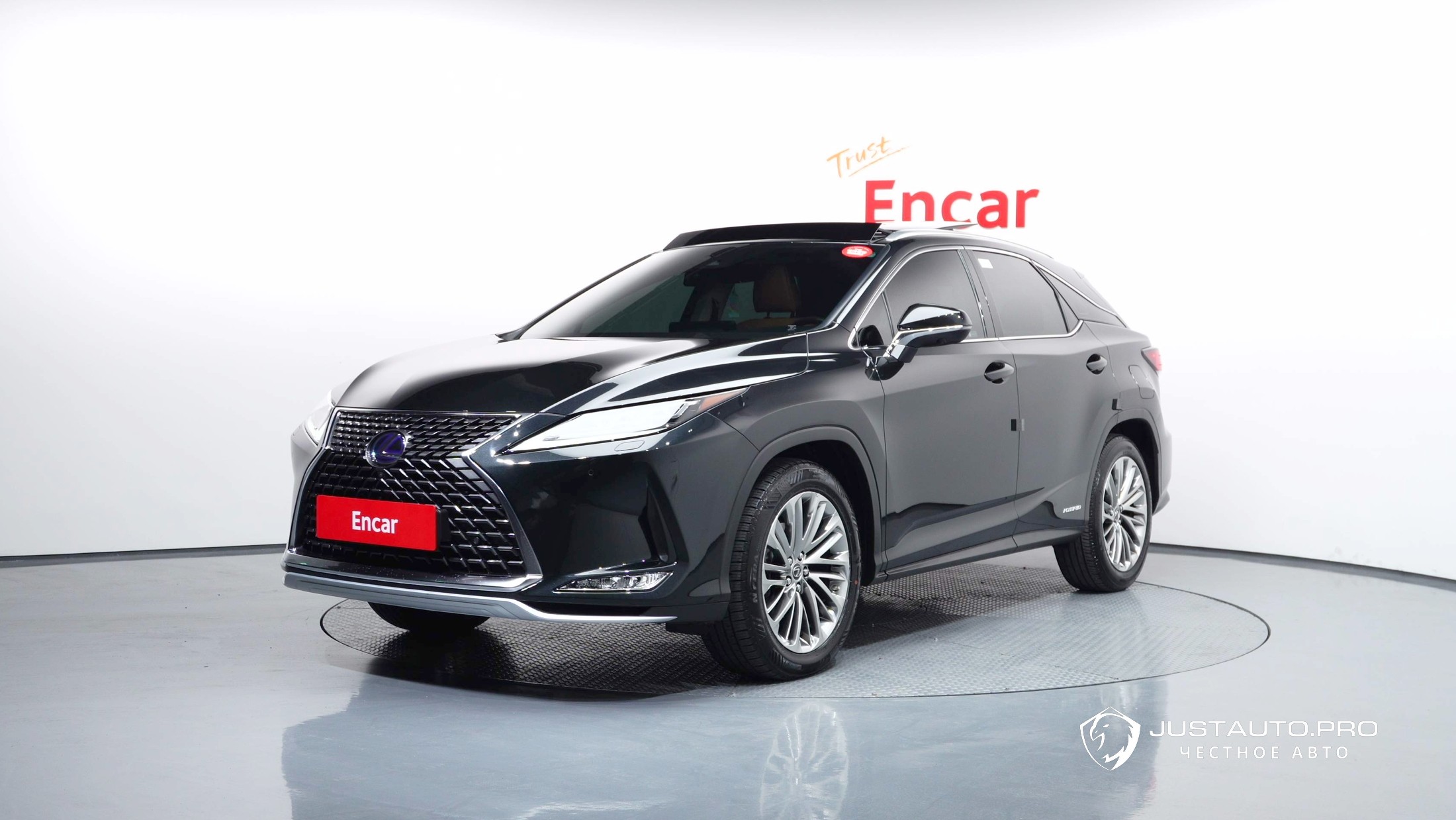 Автомобиль Lexus RX