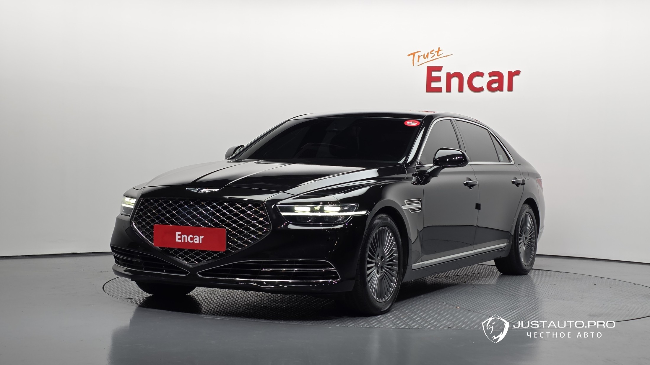 Автомобиль Genesis G90