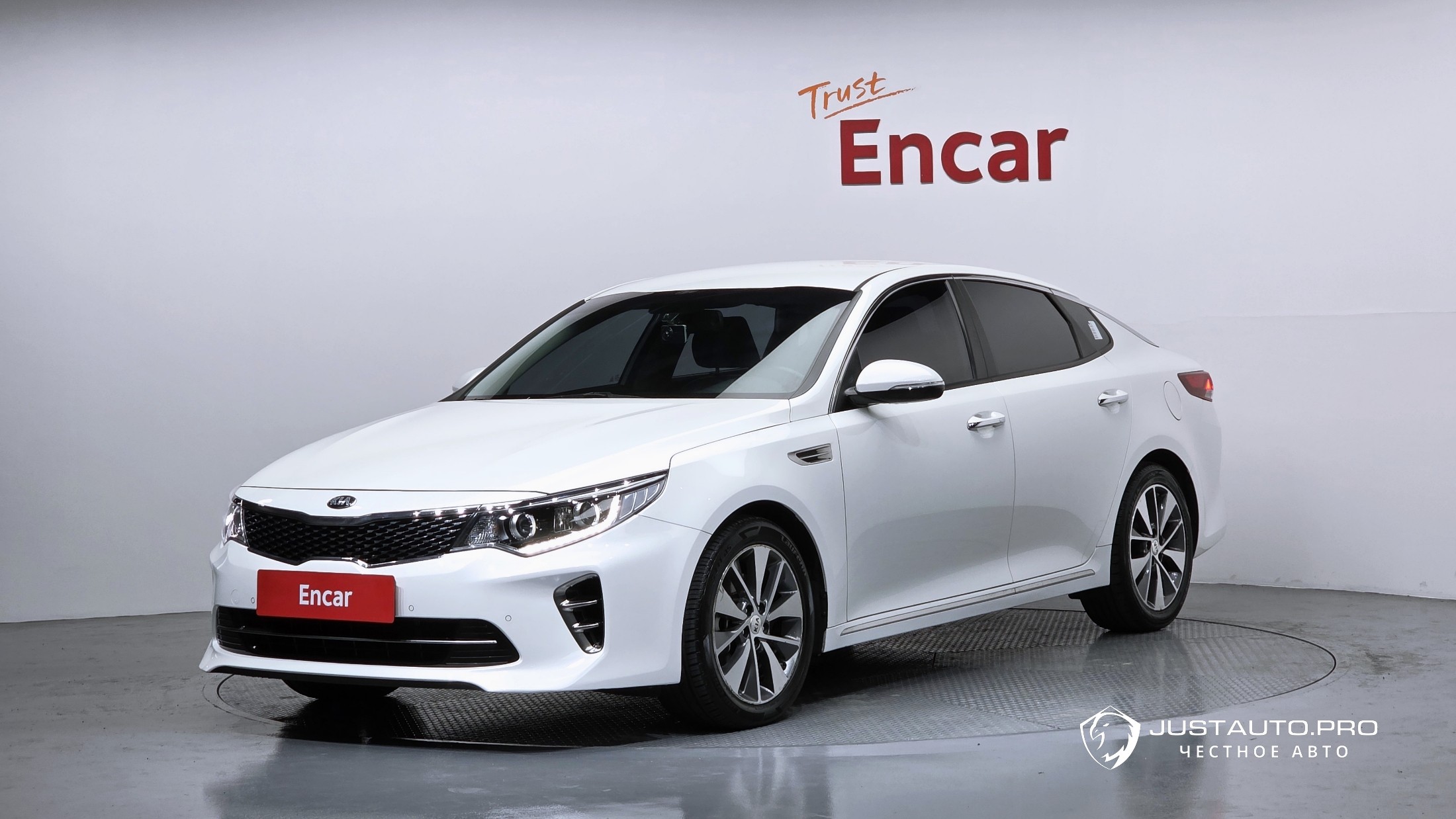 Автомобиль Kia K5