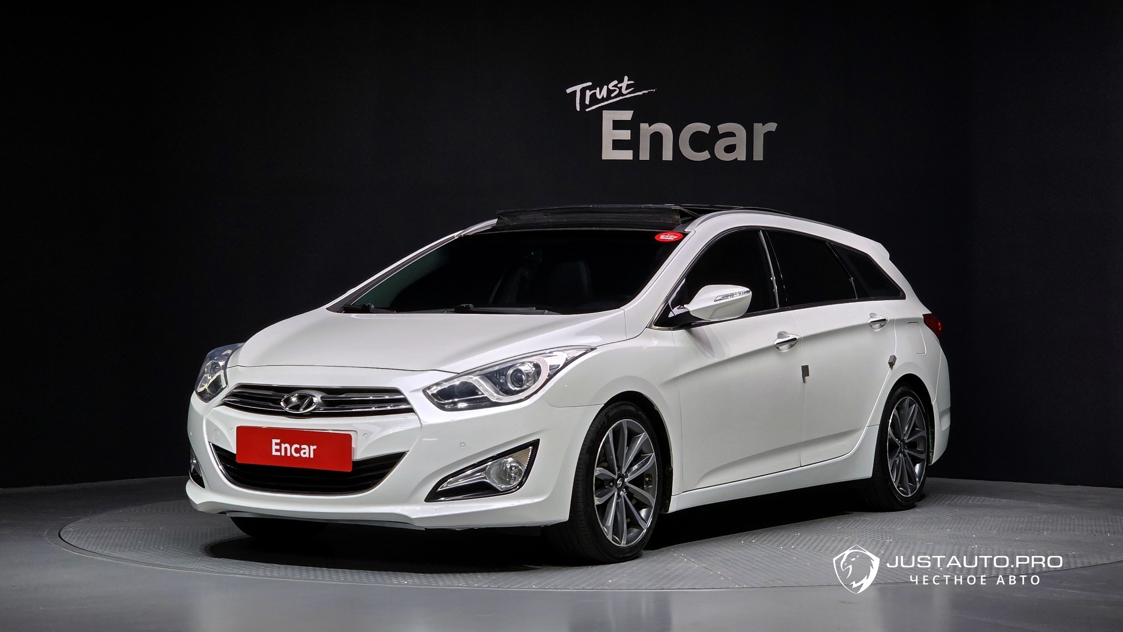 Автомобиль Hyundai i40