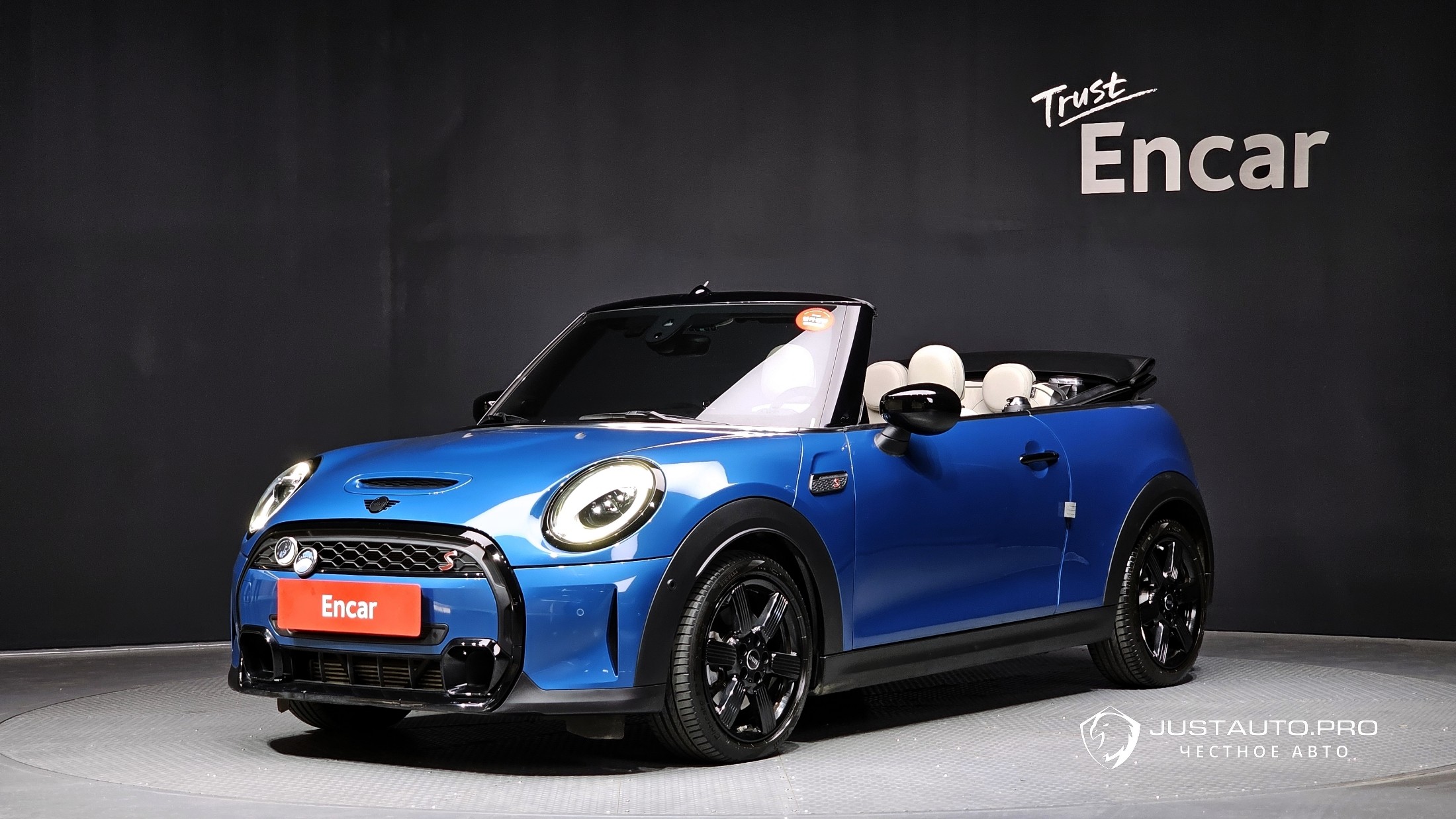 Автомобиль Mini Cooper Convertible