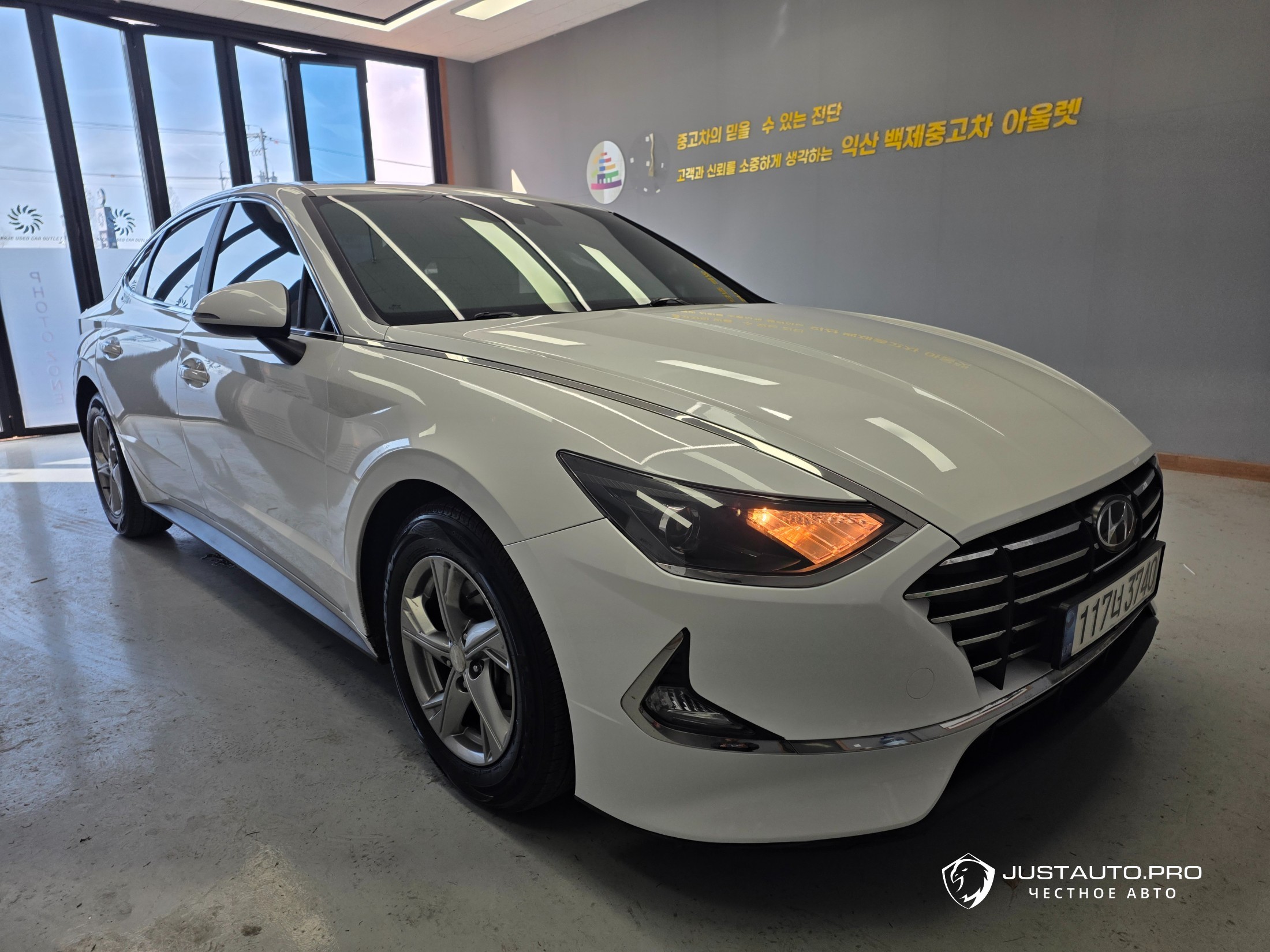 Автомобиль Hyundai Sonata
