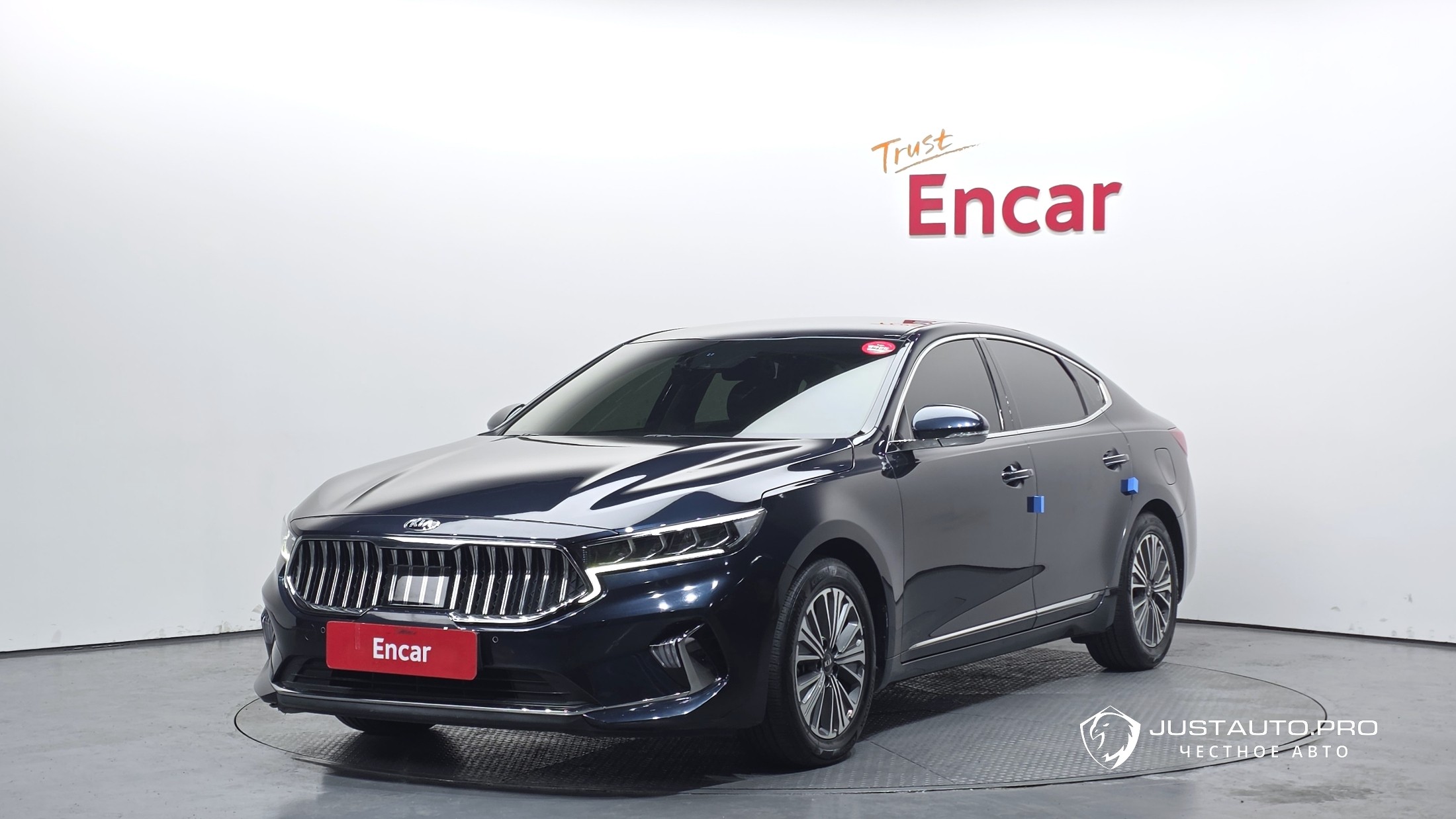 Автомобиль Kia K7