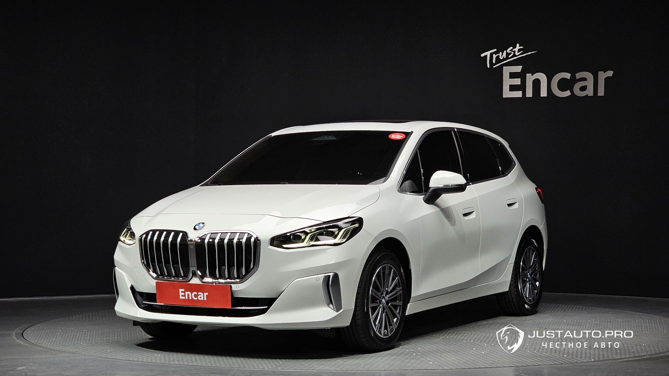 Автомобиль BMW 2-Series