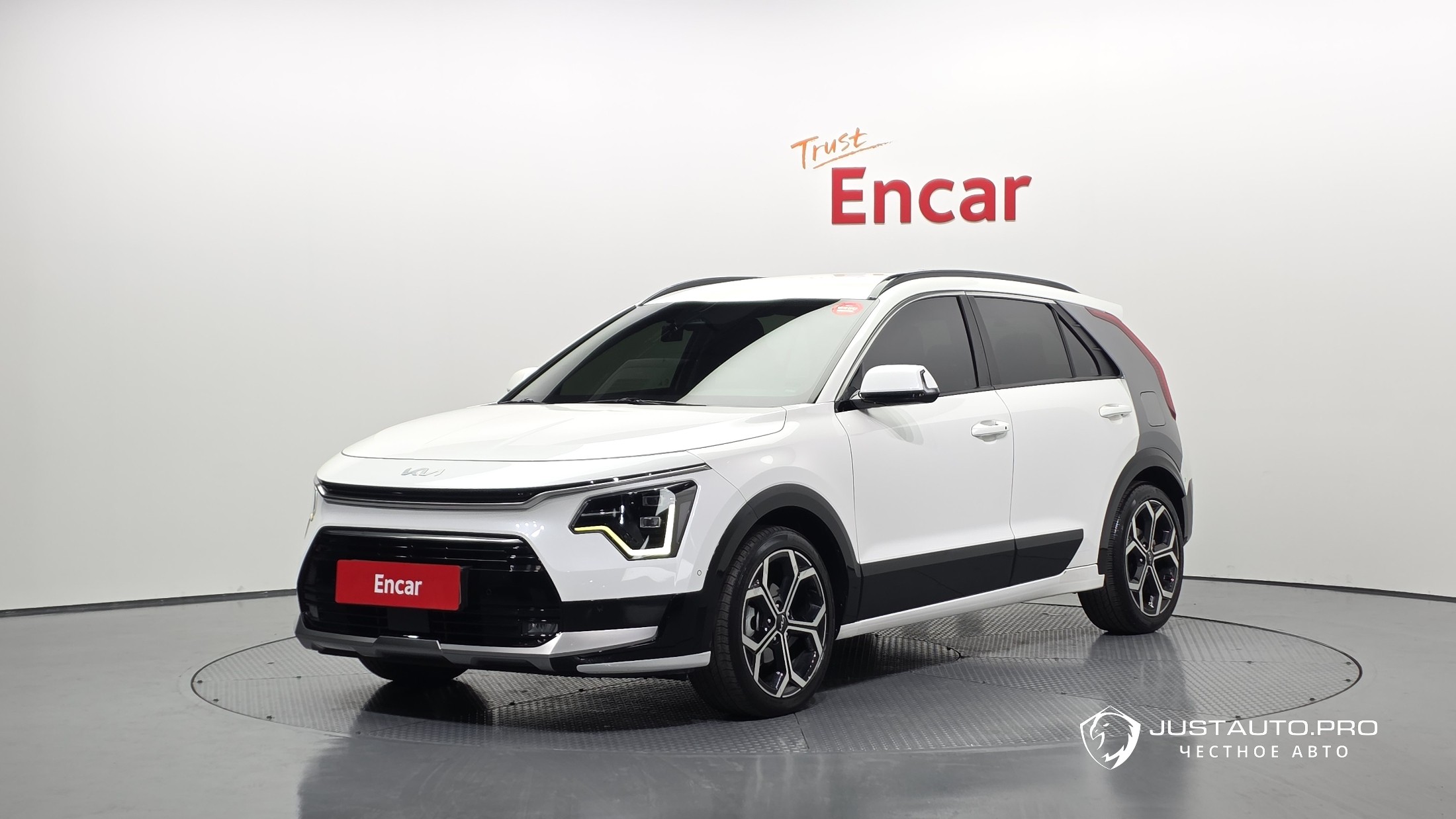 Автомобиль Kia Niro