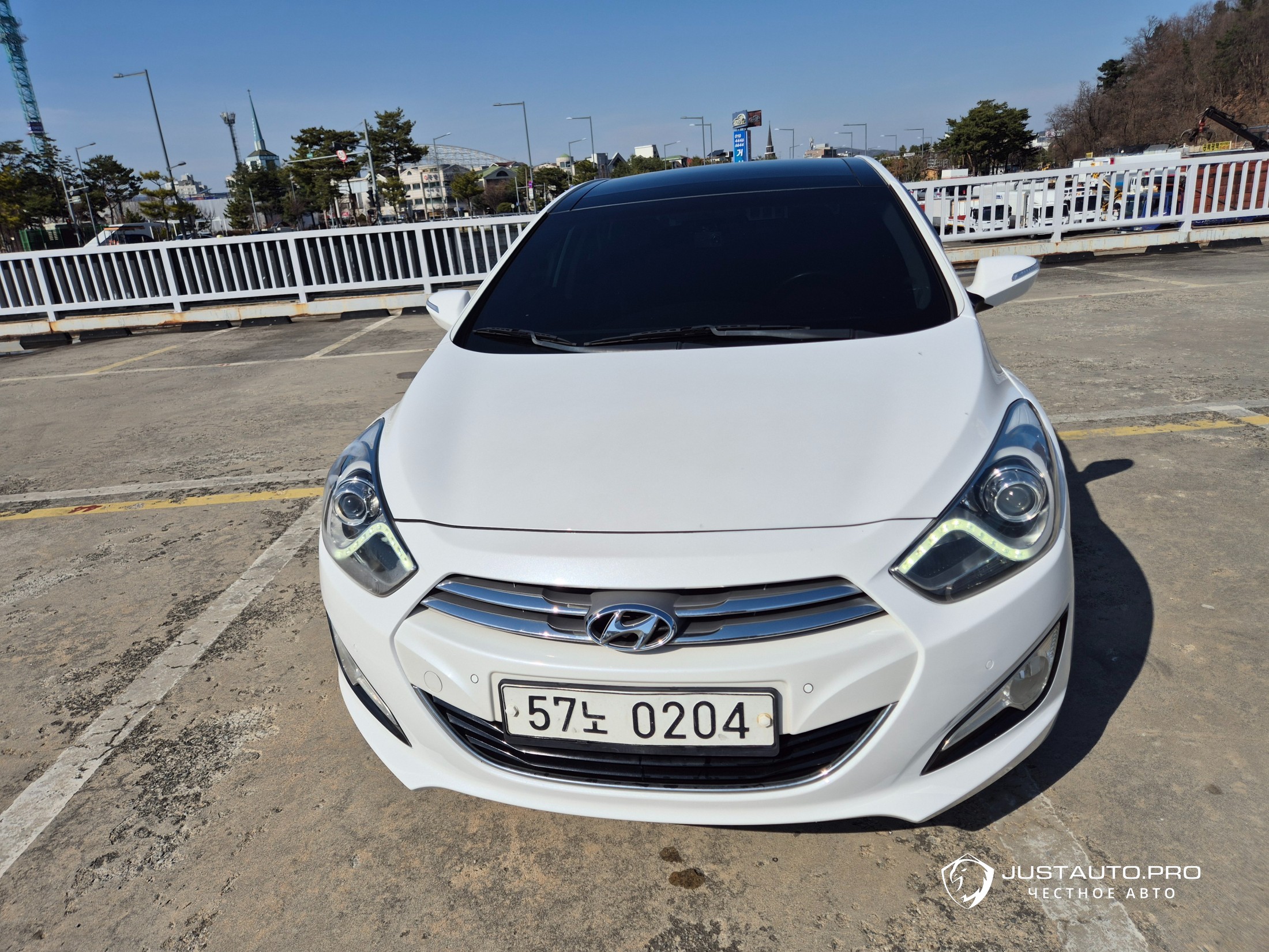 Автомобиль Hyundai i40