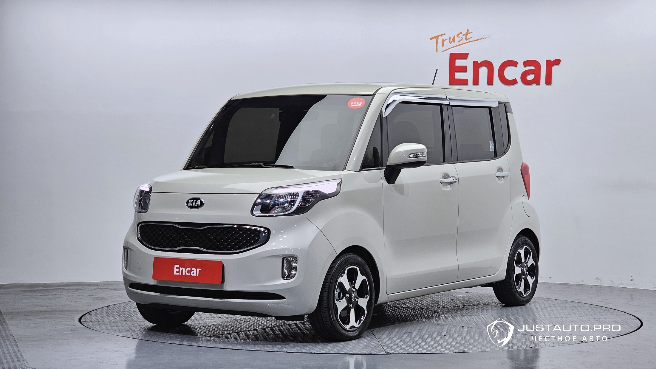 Автомобиль Kia RAY