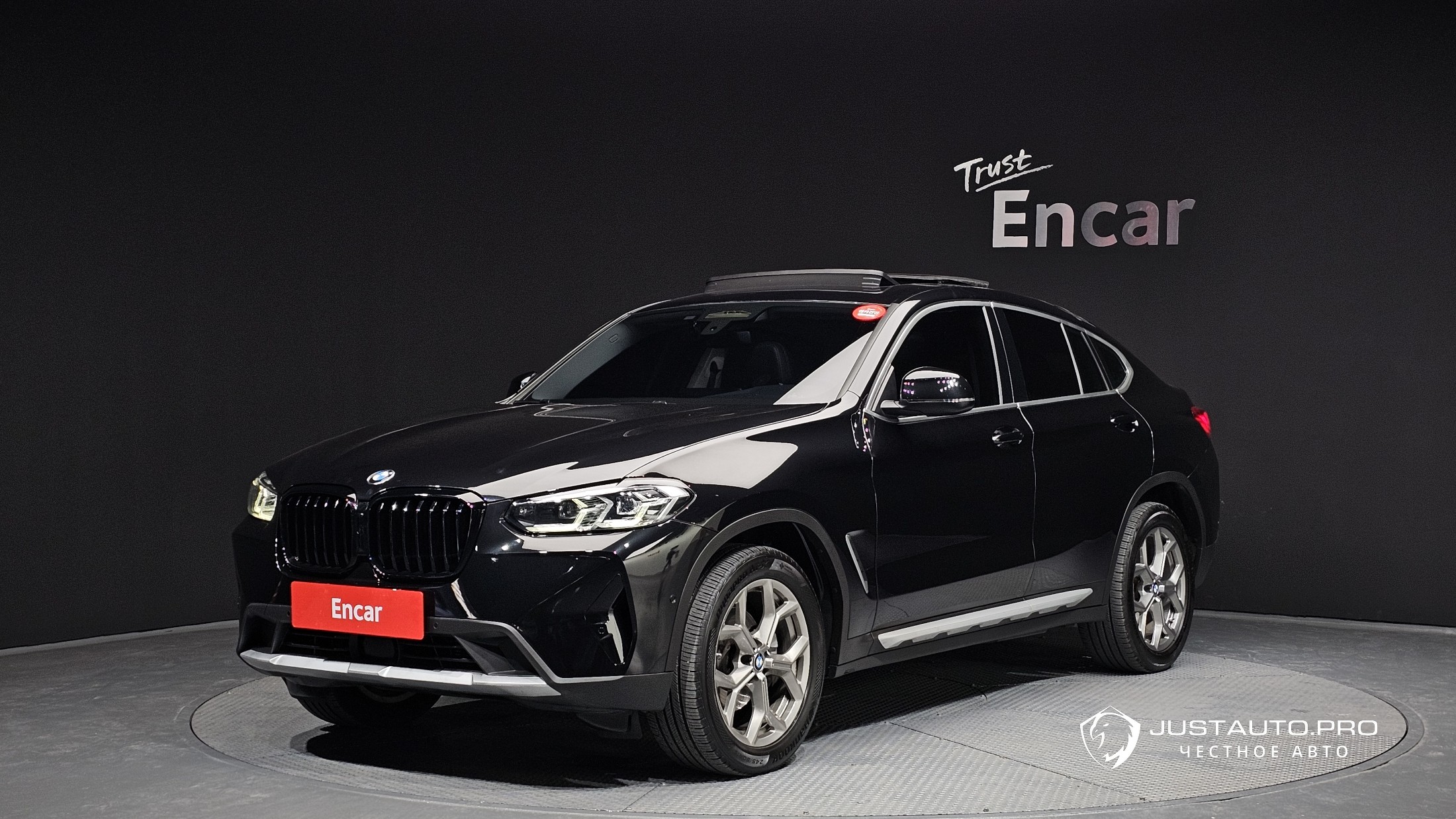 Автомобиль BMW X4