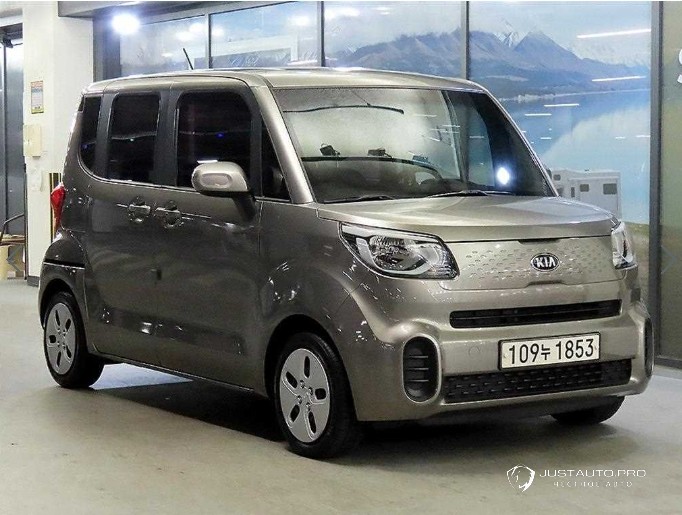 Автомобиль Kia RAY