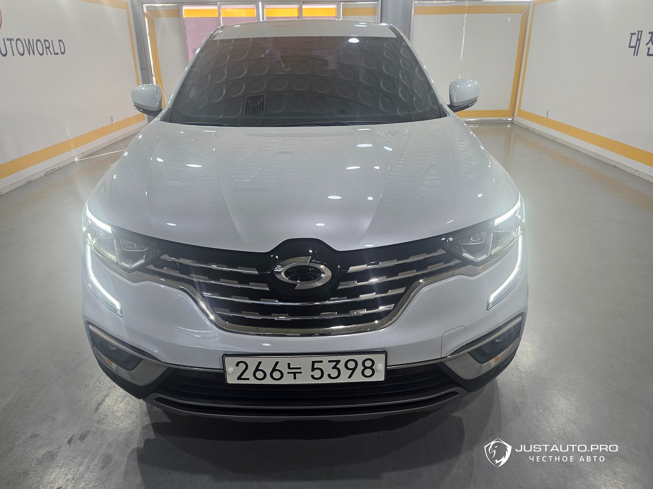 Автомобиль Renault-KoreaSamsung QM6