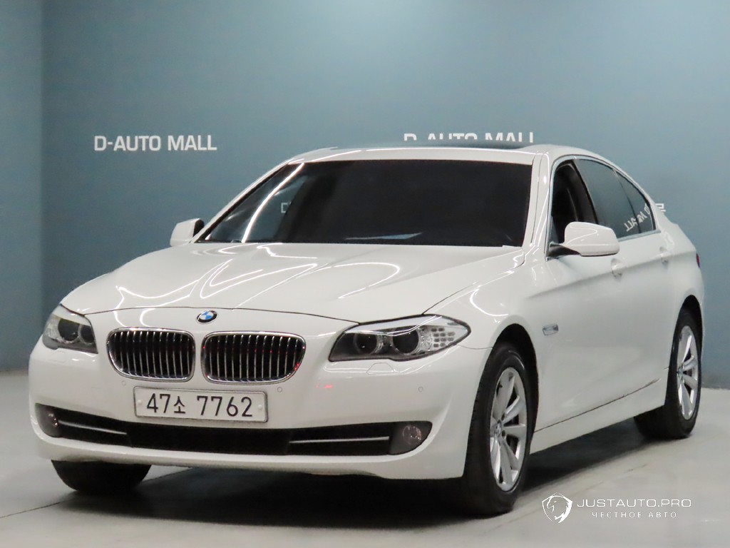 Автомобиль BMW 5-Series