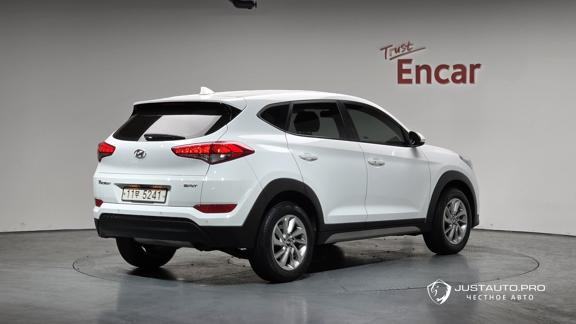 Автомобиль Hyundai Tucson