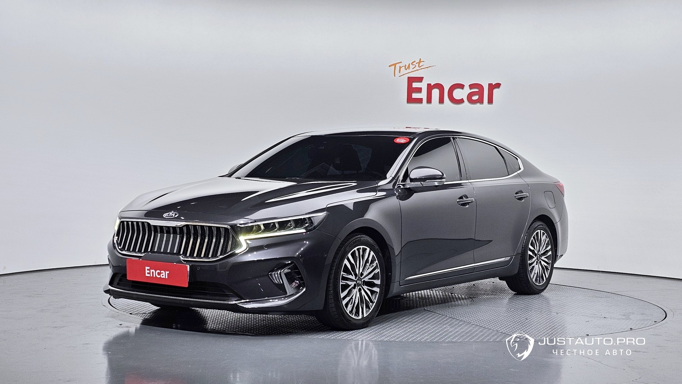 Автомобиль Kia K7
