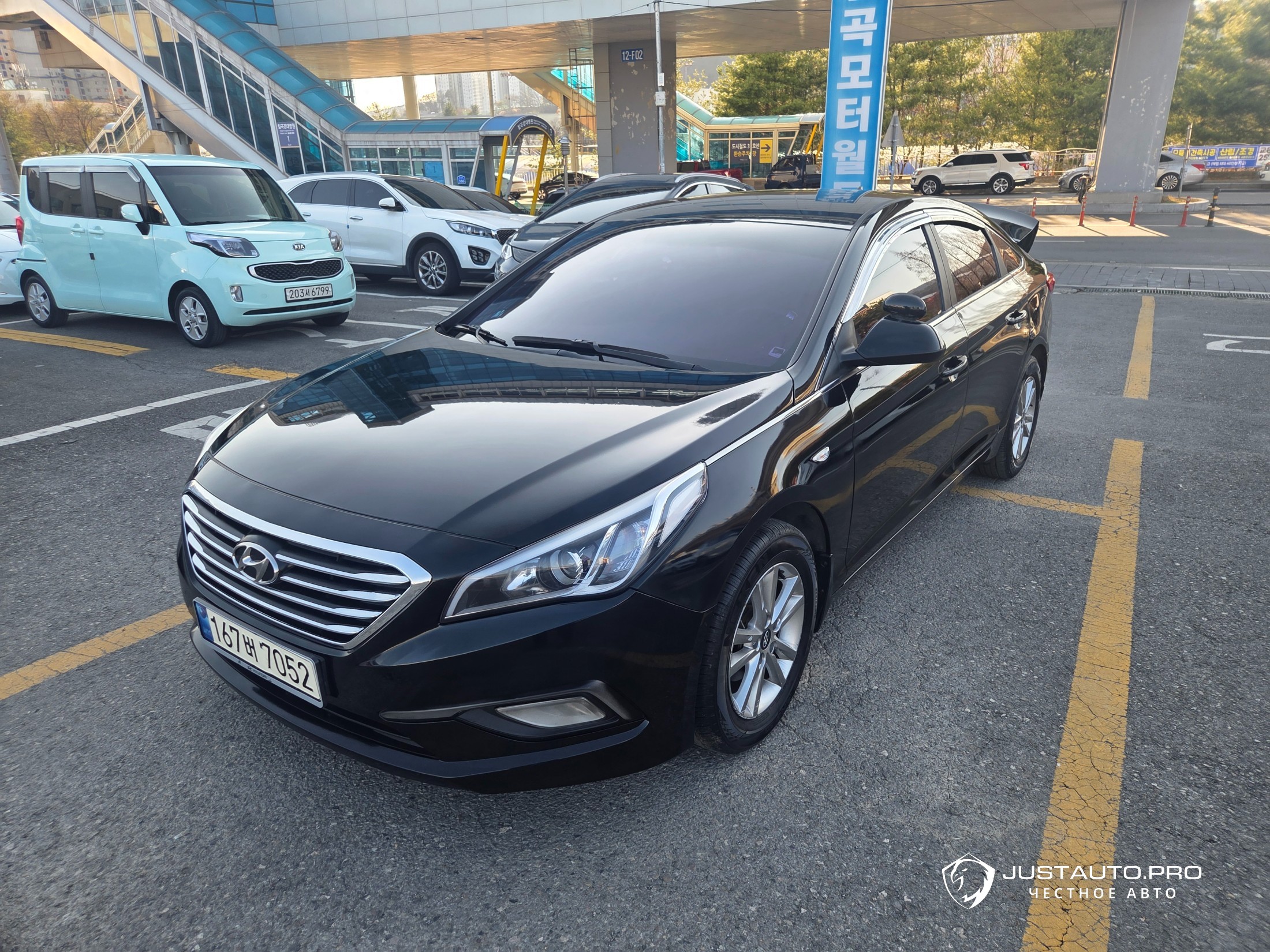 Автомобиль Hyundai Sonata