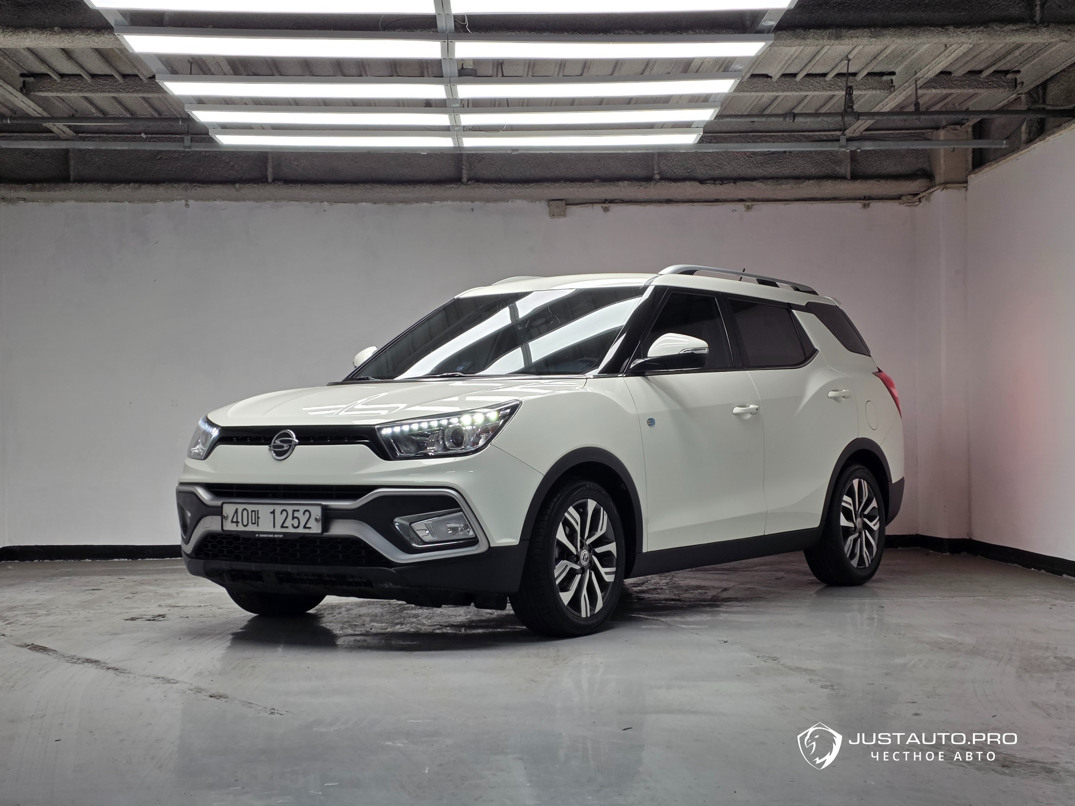 Автомобиль KG_Mobility_Ssangyong TIBOLI