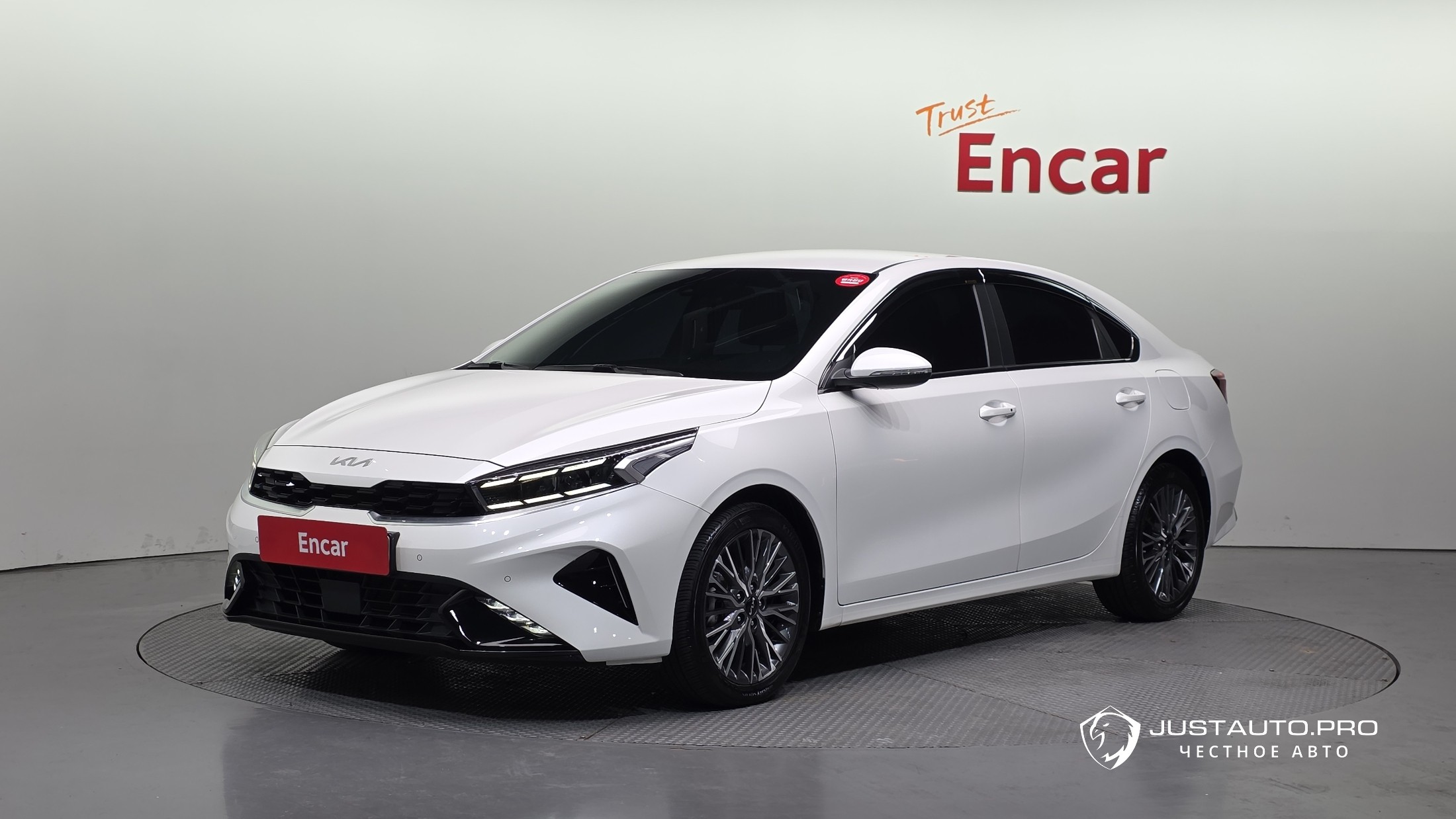 Автомобиль Kia K3