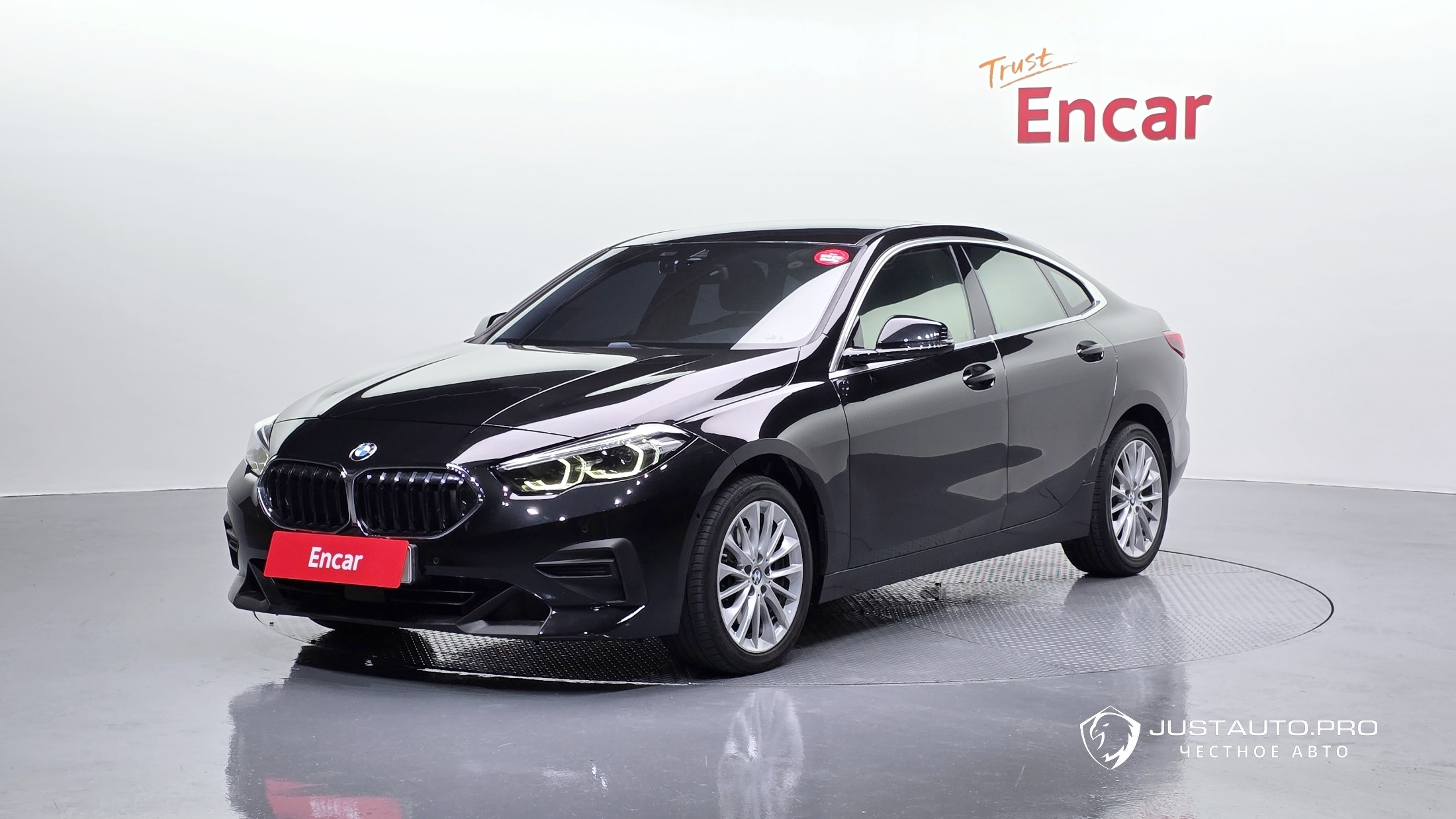 Автомобиль BMW 2-Series