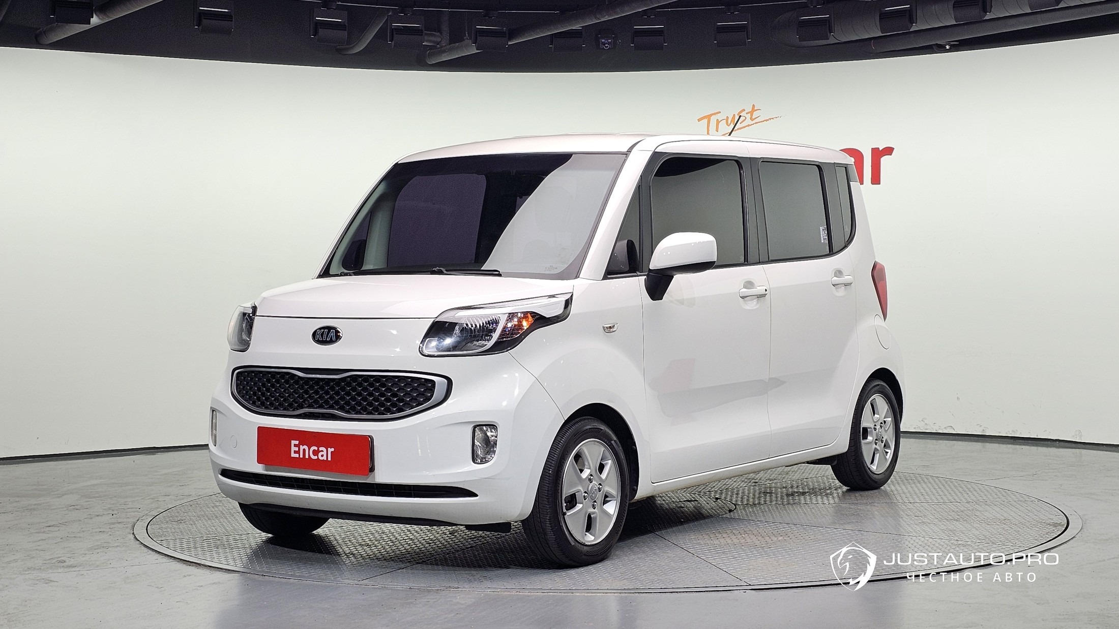 Автомобиль Kia RAY