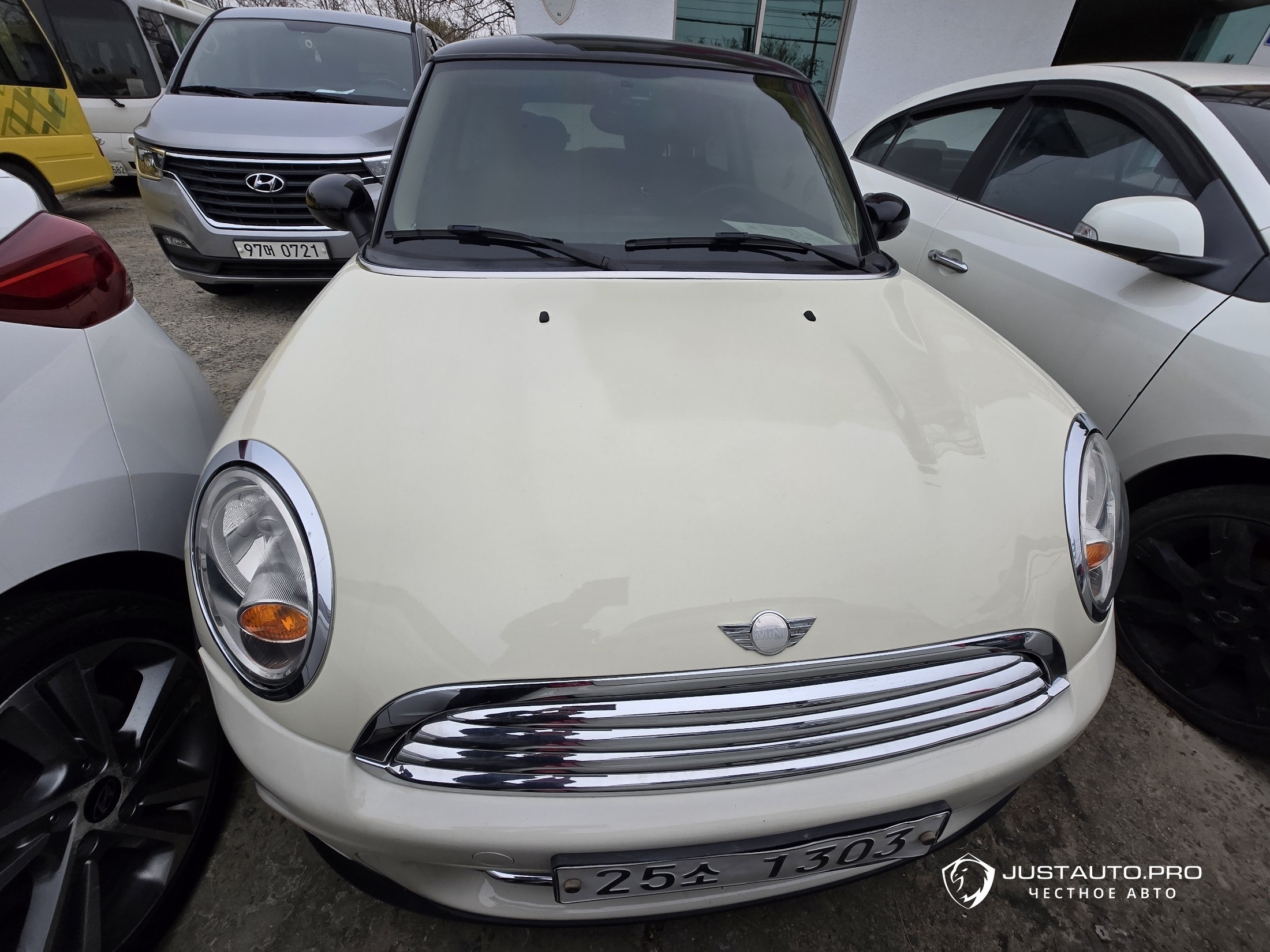Автомобиль Mini Cooper