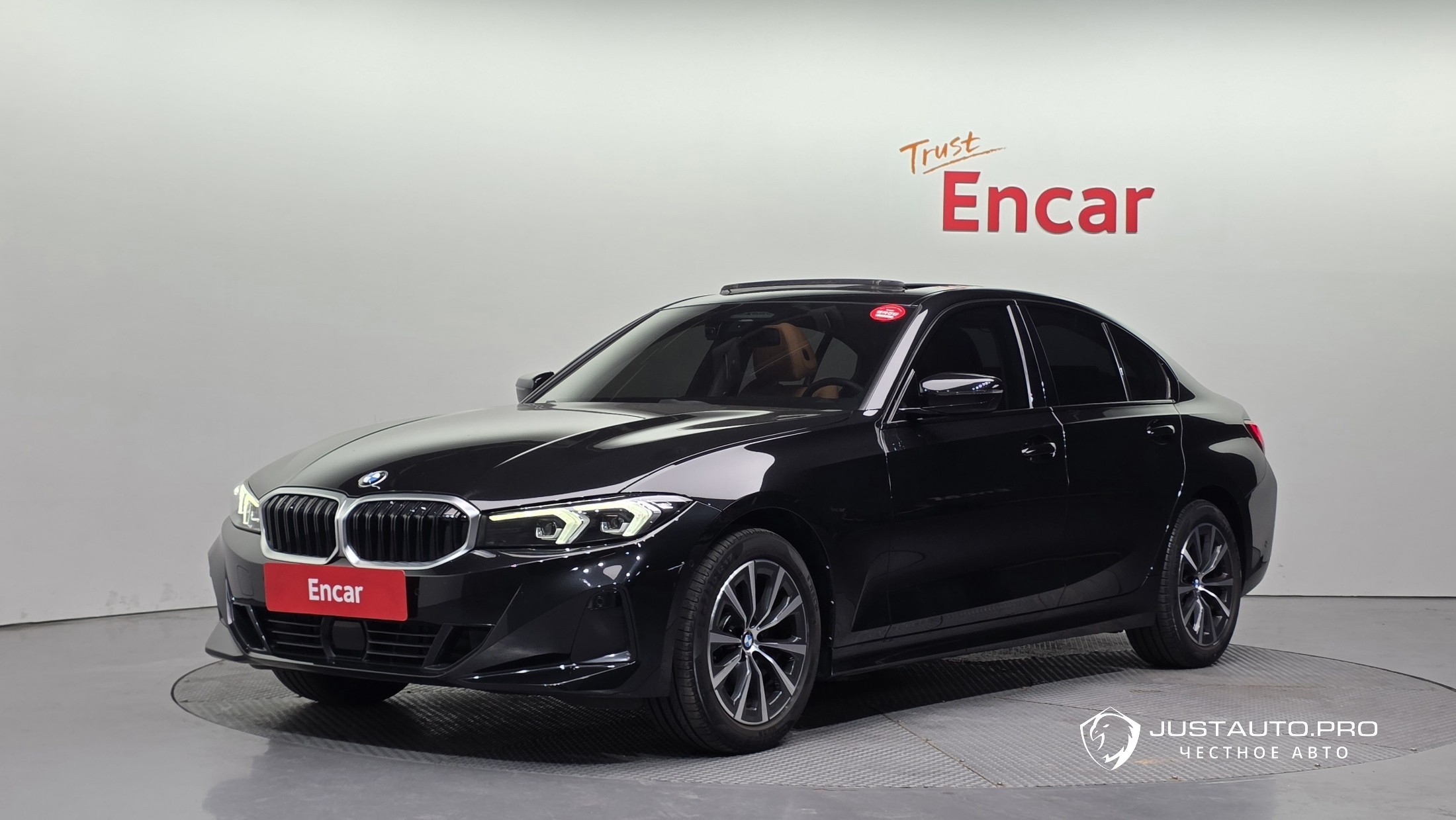 Автомобиль BMW 3-Series
