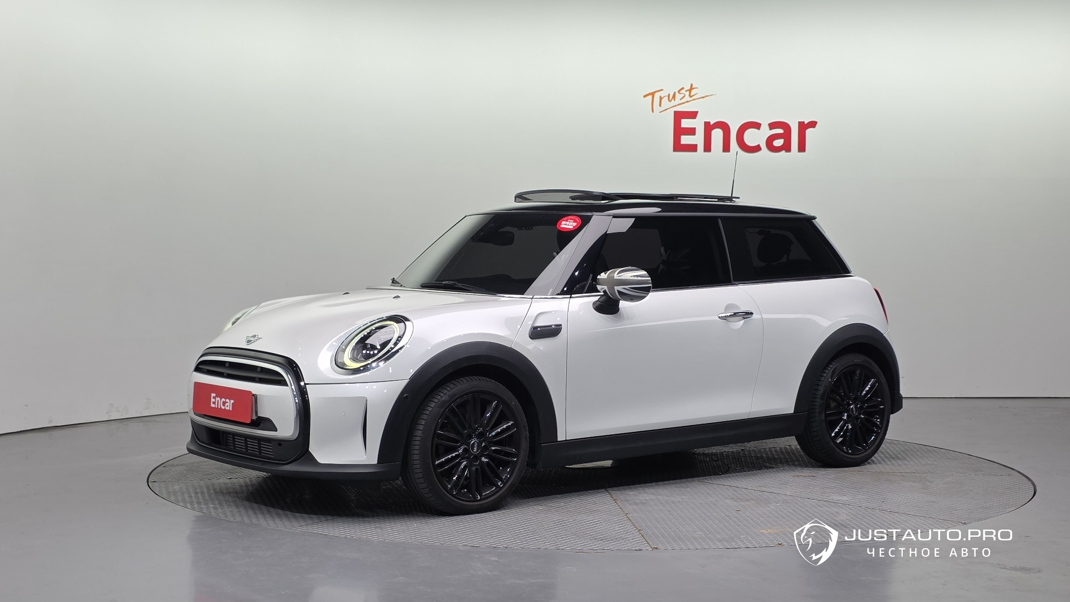 Автомобиль Mini Cooper