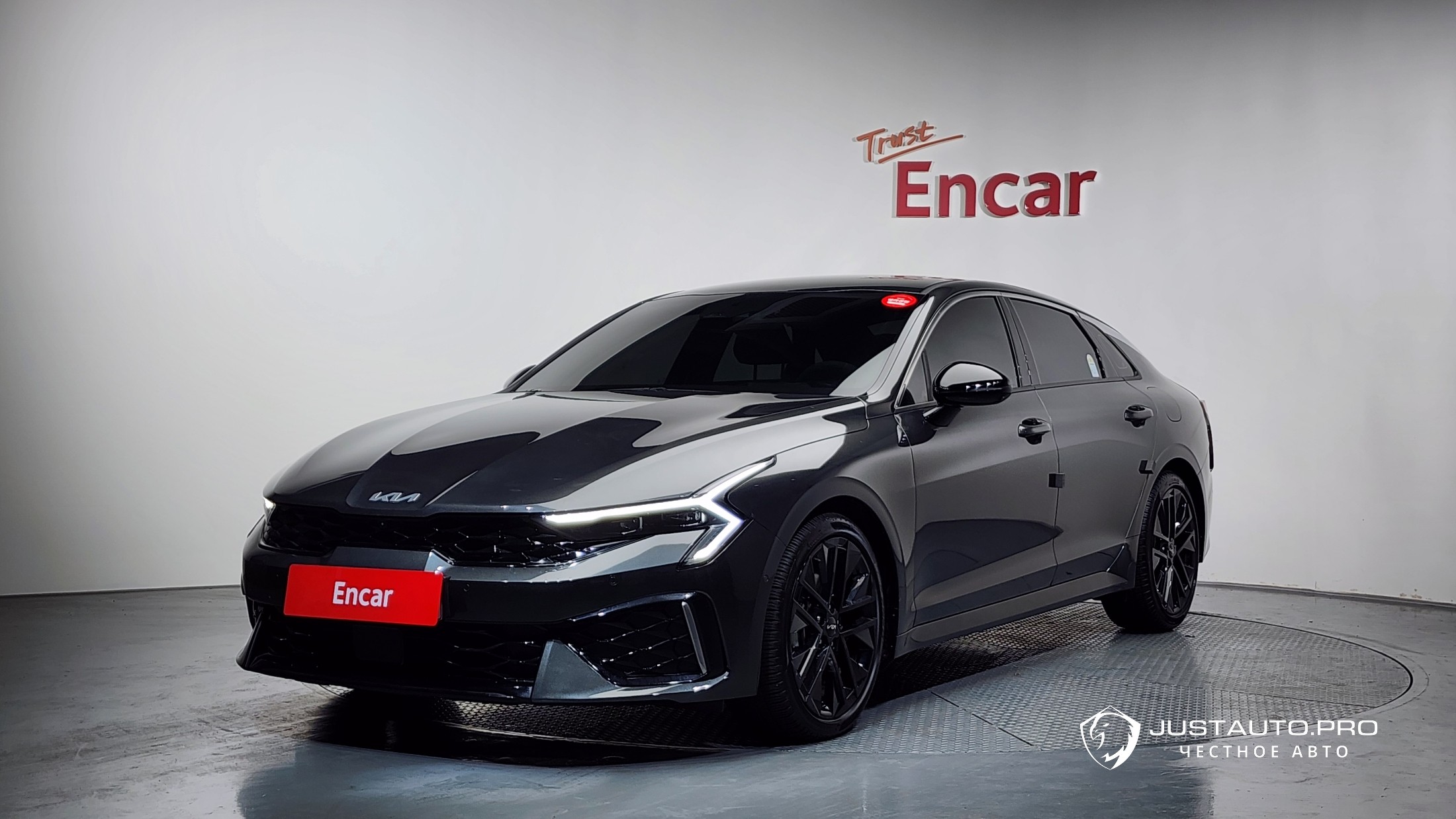 Автомобиль Kia K5