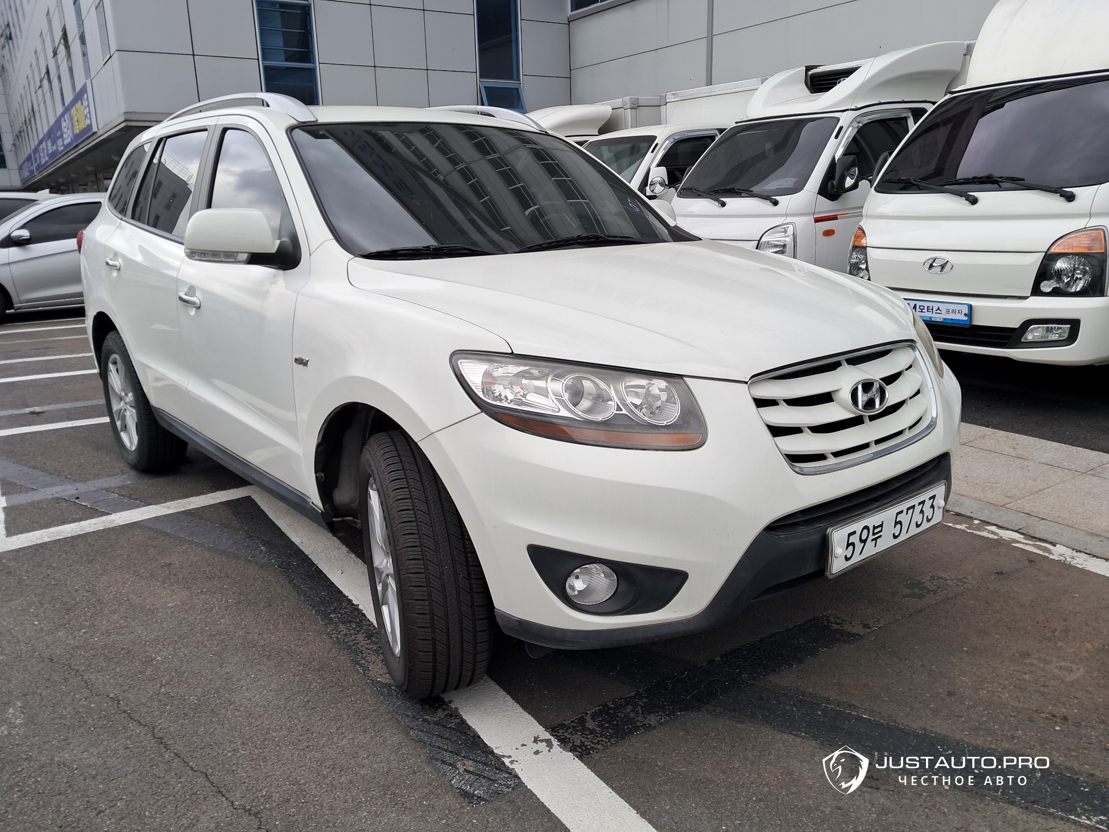 Автомобиль Hyundai Santafe