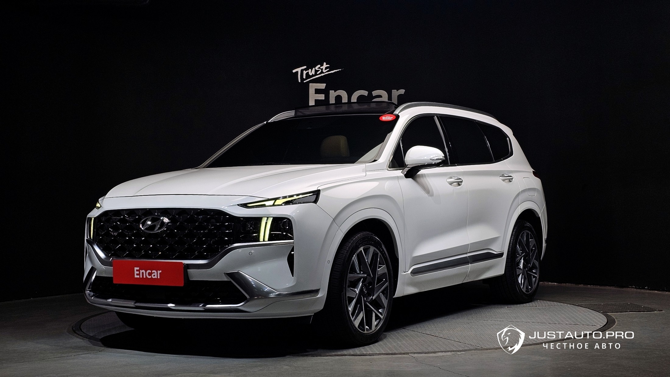 Автомобиль Hyundai Santafe